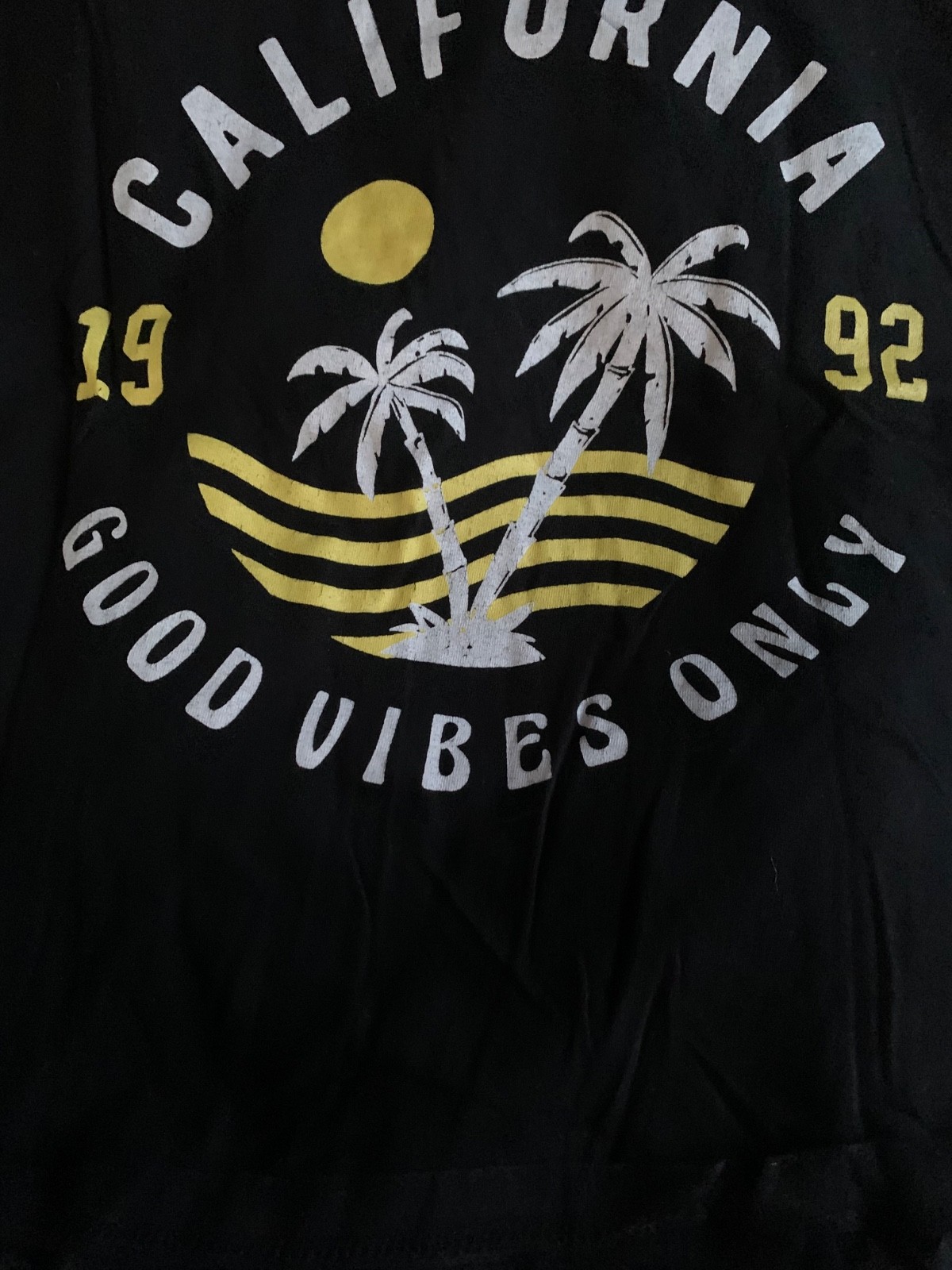 Chillin california good vibe only T-shirt for girls gallery
