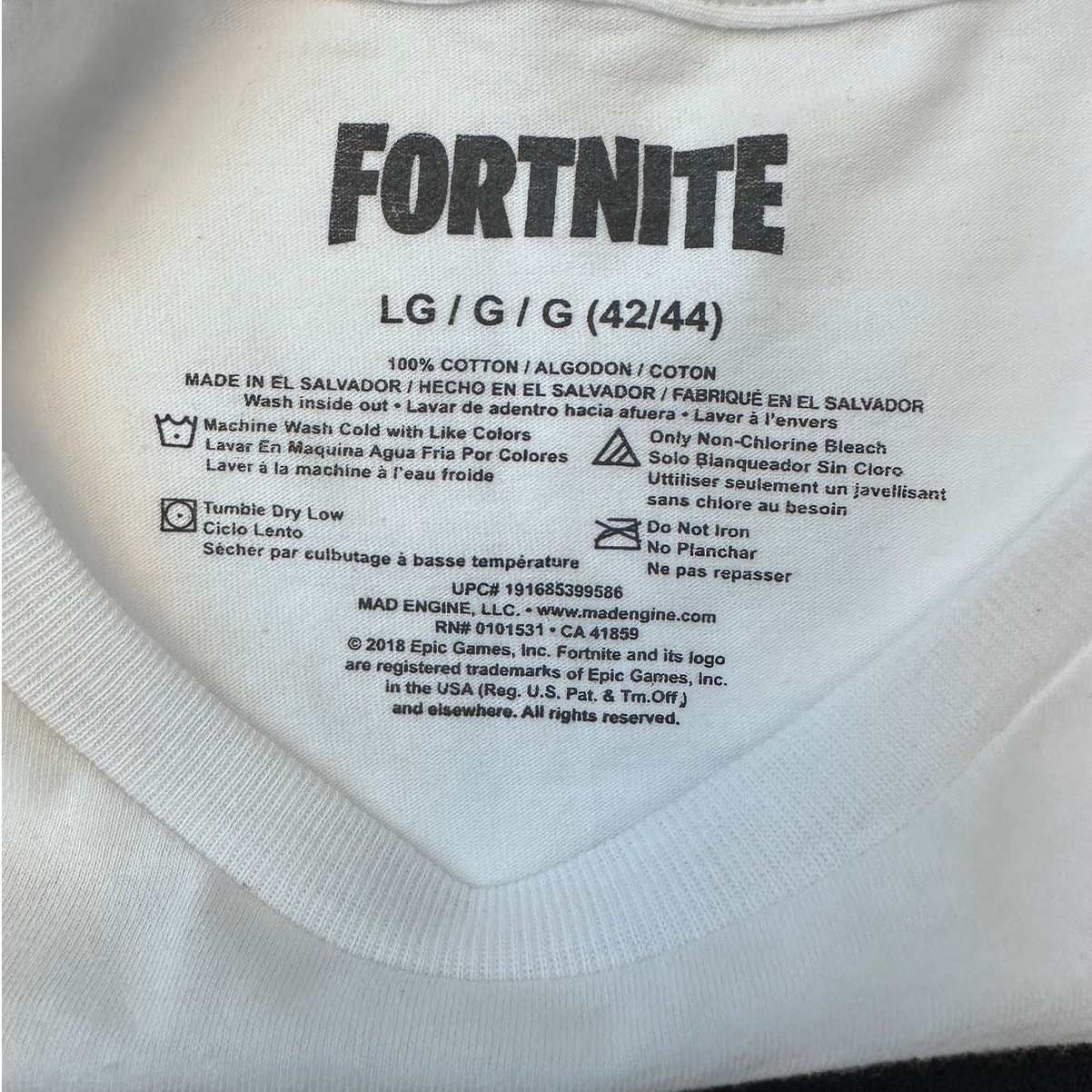 Fortnite Moon Burger Tee L (42/44) NWT – Stellar Streetwear 🍔🌙 gallery
