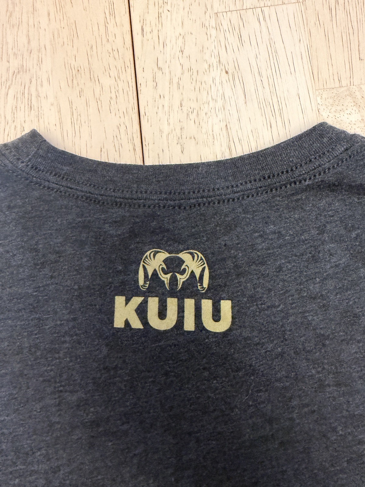 KUIU Logo T-Shirt Mens XL Gray Camo Short Sleeve Outdoor Hunting Casual gallery