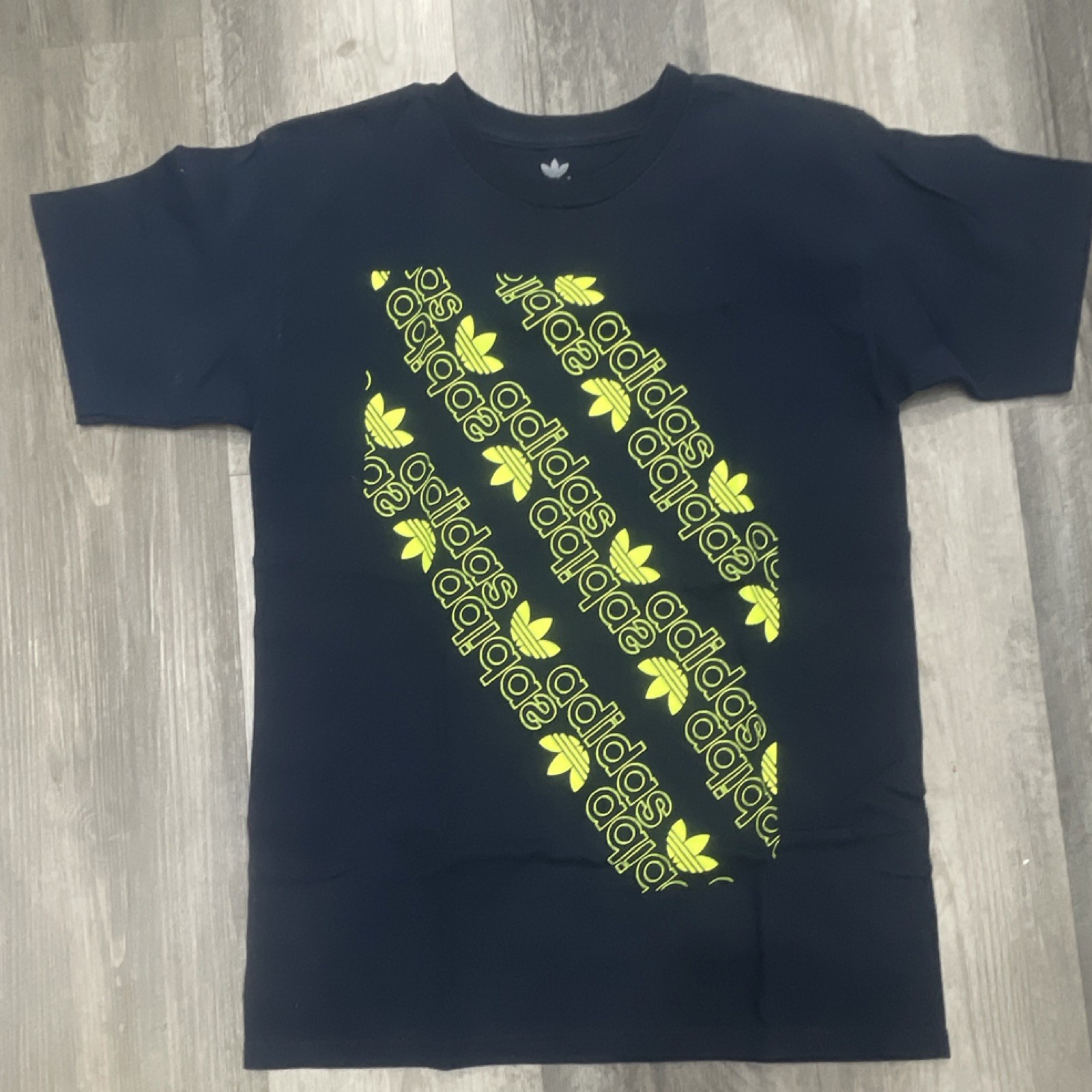 adidas Originals Black/Yellow Logo Graphic Jersey Cotton T-Shirt Men’s S gallery