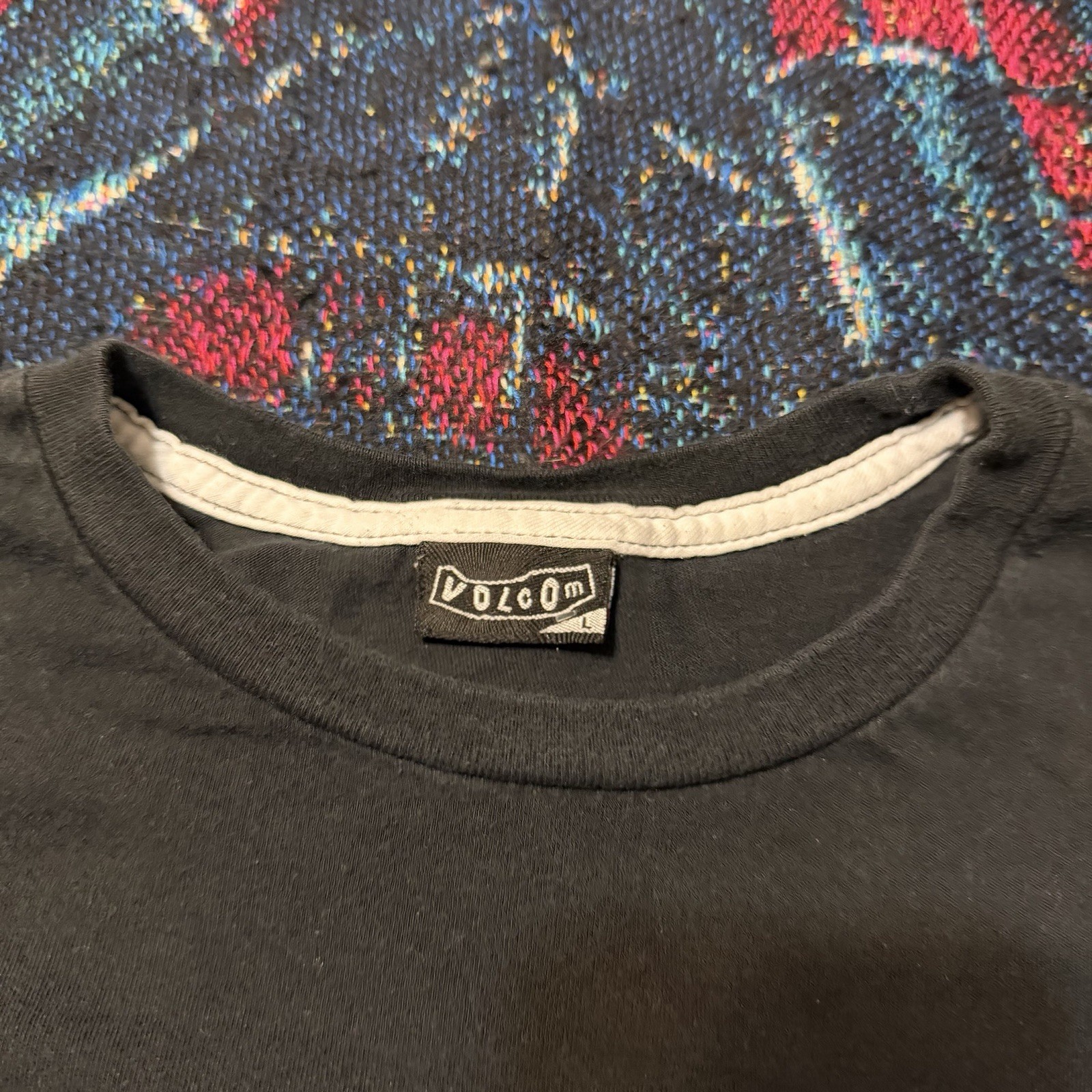 Vintage Y2K Volcom Pipe Pro Spartan Rare Shirt Black Men L Gladiator Skate Cyber gallery