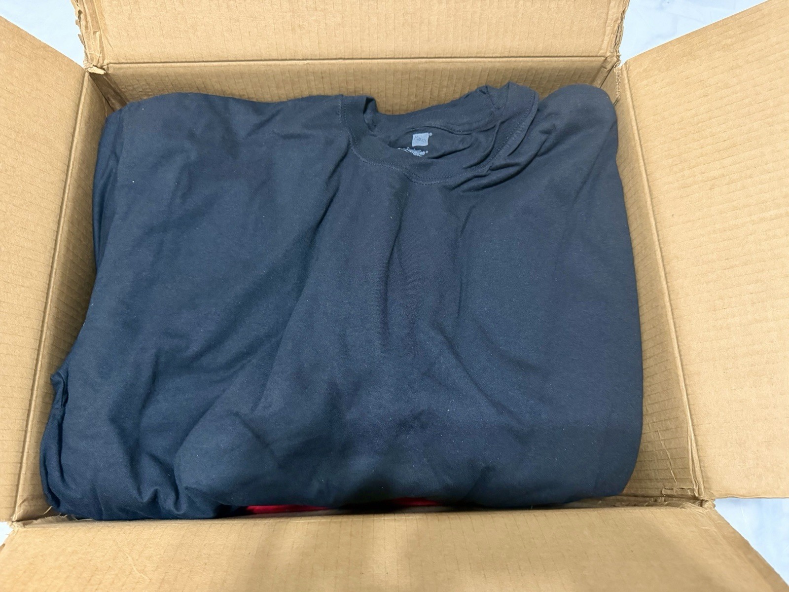 Bulk Lot of 62 Hanes ComfortSoft (5280) Heavyweight Blank T-Shirts (S - 3XL) gallery