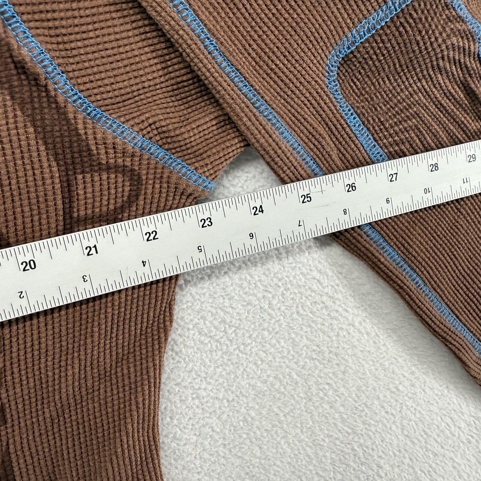 Vintage Rocawear Shirt Men's Large Brown Thermal Waffle Spellout Kangaroo Pocket gallery