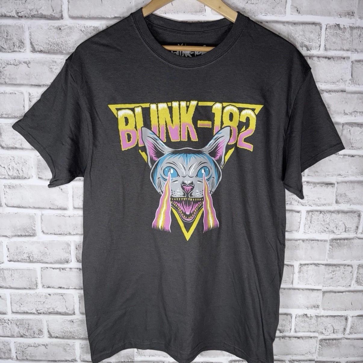 Blink 182 Mens Size Medium M Laser Cat Grey Graphic Print Band Cotton T-Shirt