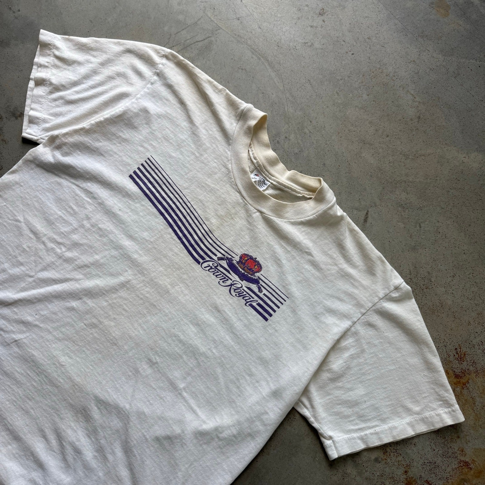 Vintage 80’s Crown Royal Whiskey Alcohol Promo Retro Graphic T-shirt Size Large gallery
