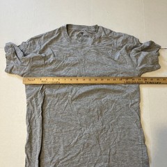 Thompson Tee Mens Medium Gray Hydro-Shield Sweatproof Crew Neck Undershirt
