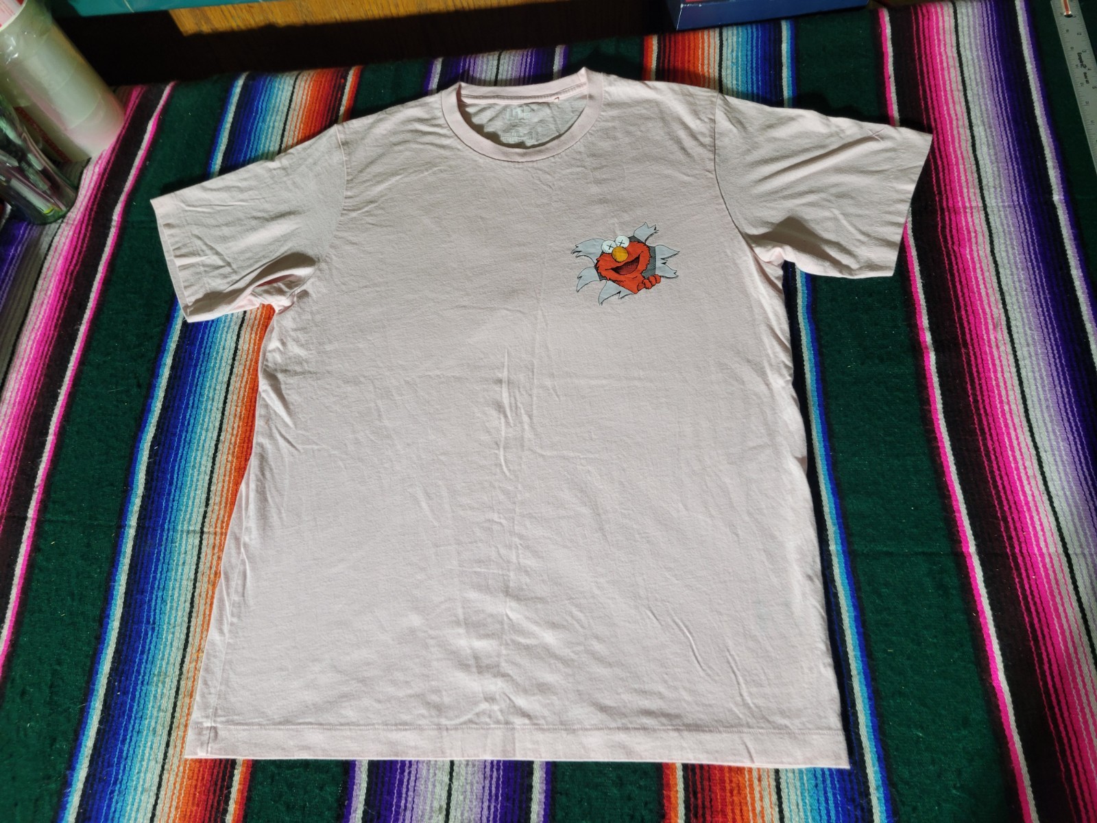KAWS x Uniqlo x Sesame Street Elmo Pink T-Shirt Size Large gallery