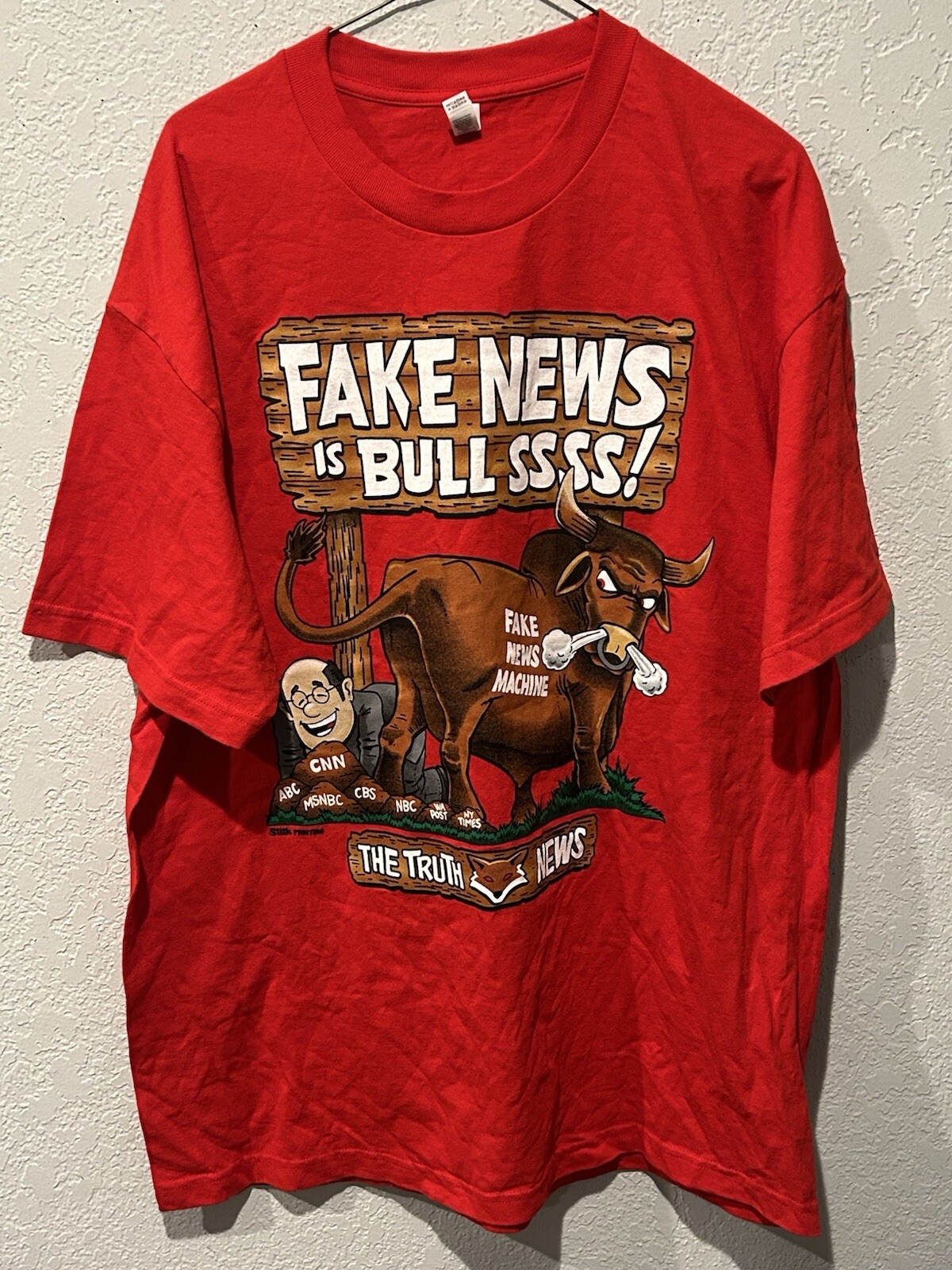 Fake News Is BULLSSSS! Keep America Great Trump MAGA Red T-Shirt Size XL gallery