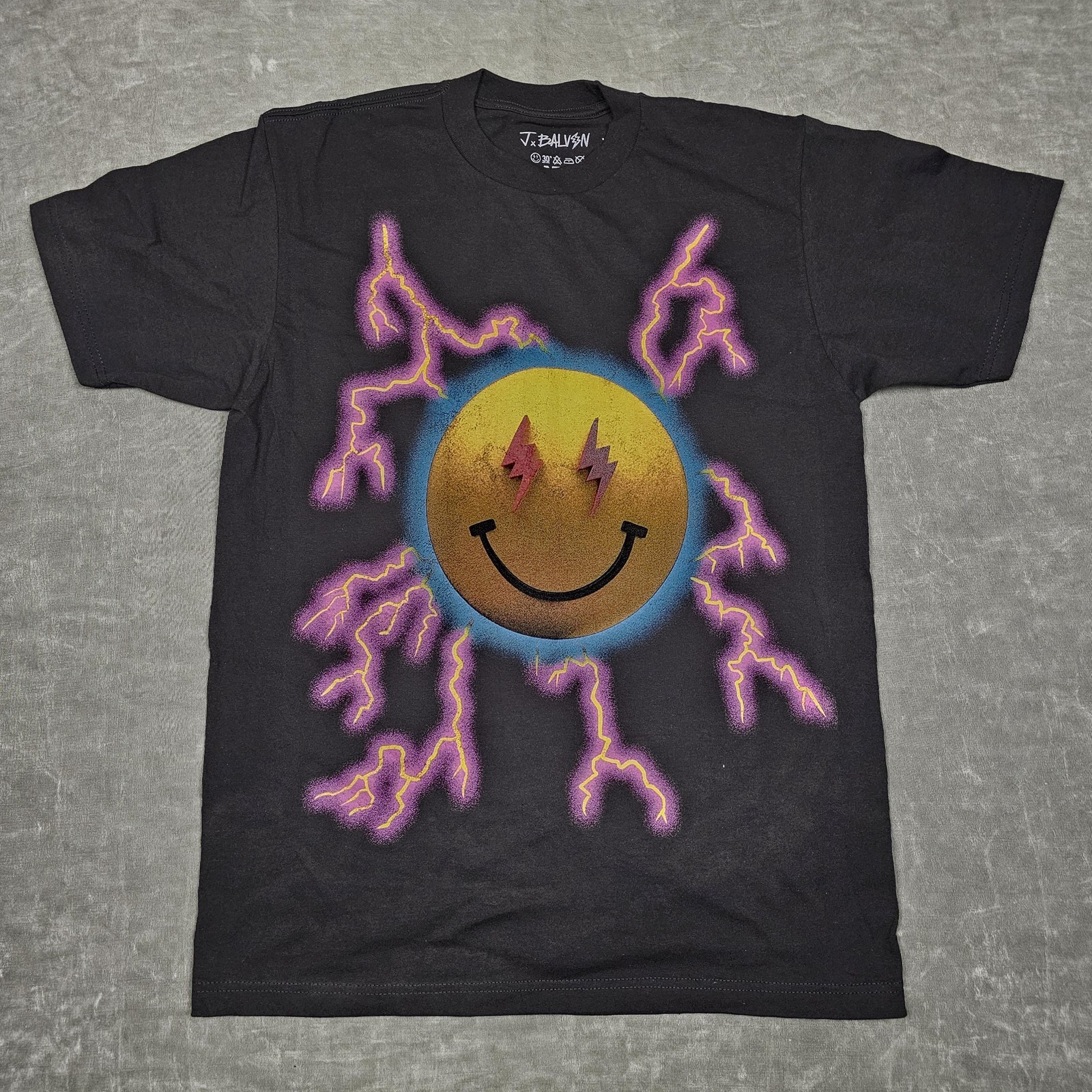 J Balvin Jose Tour Shirt Mens Large 2022 Concert Smiley Lightning Graphic Tee gallery
