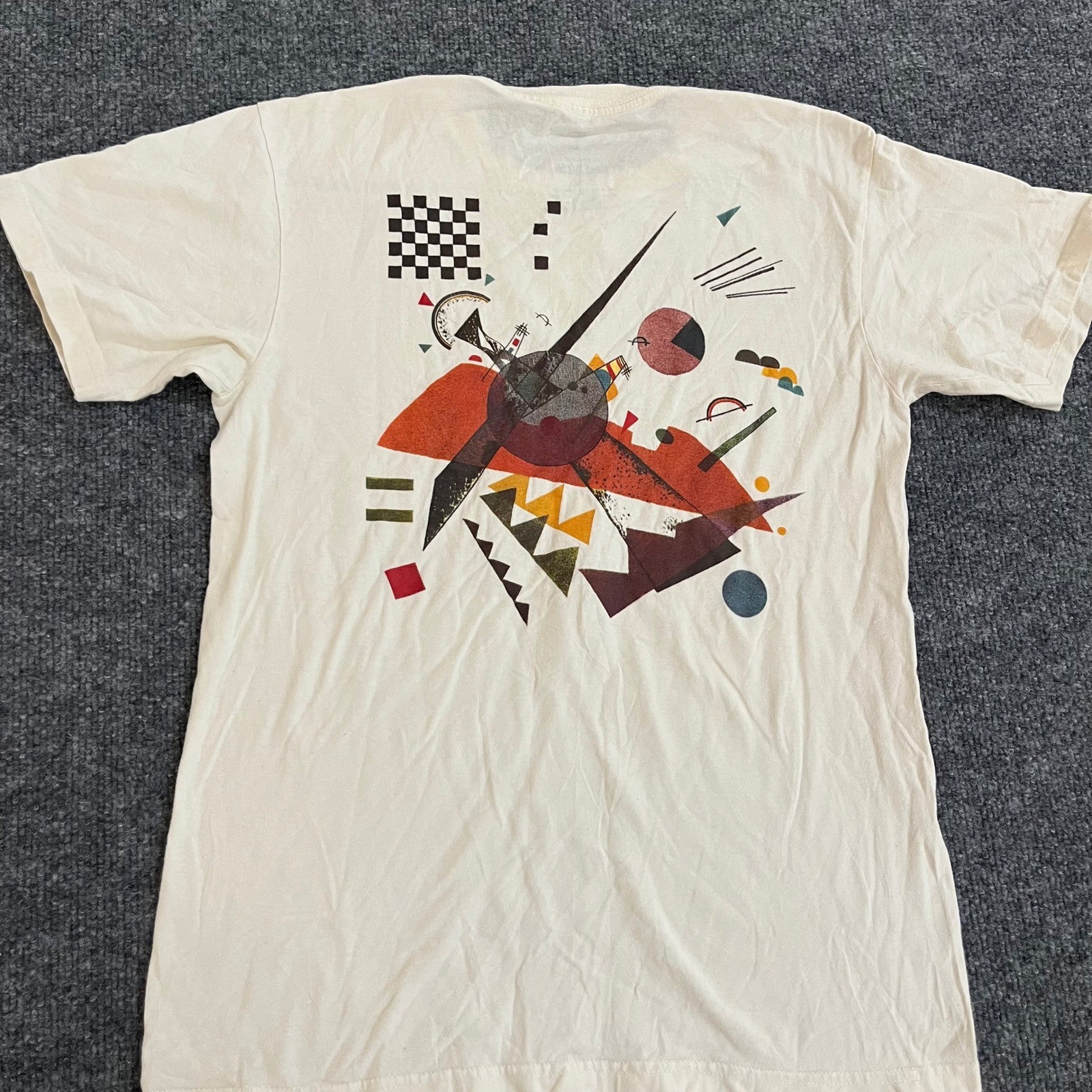 Vans T-Shirt Mens Size Small Cream MoMA Kandinsky Abstract Art Graphic Classic gallery