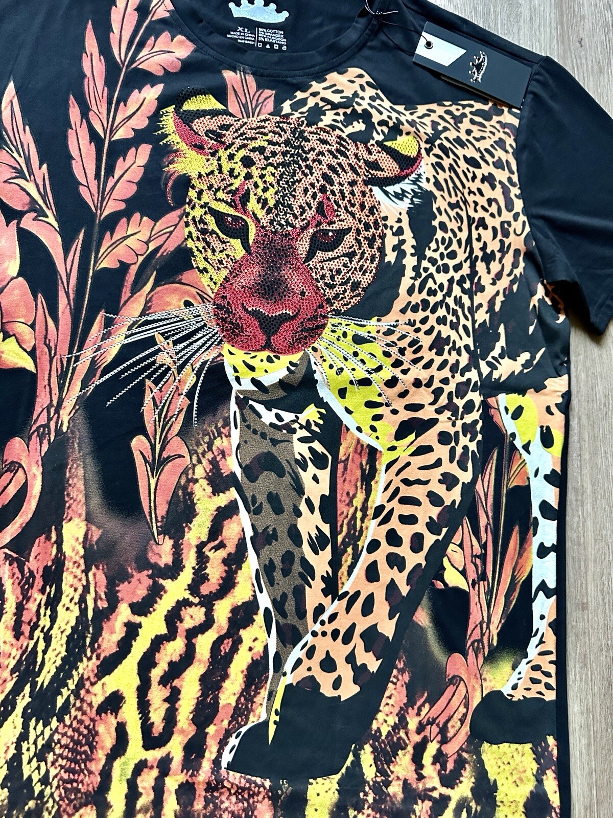 Heads or Tails Men’s Rainstones Beaded / Black / Tiger T-shirt Size XL gallery