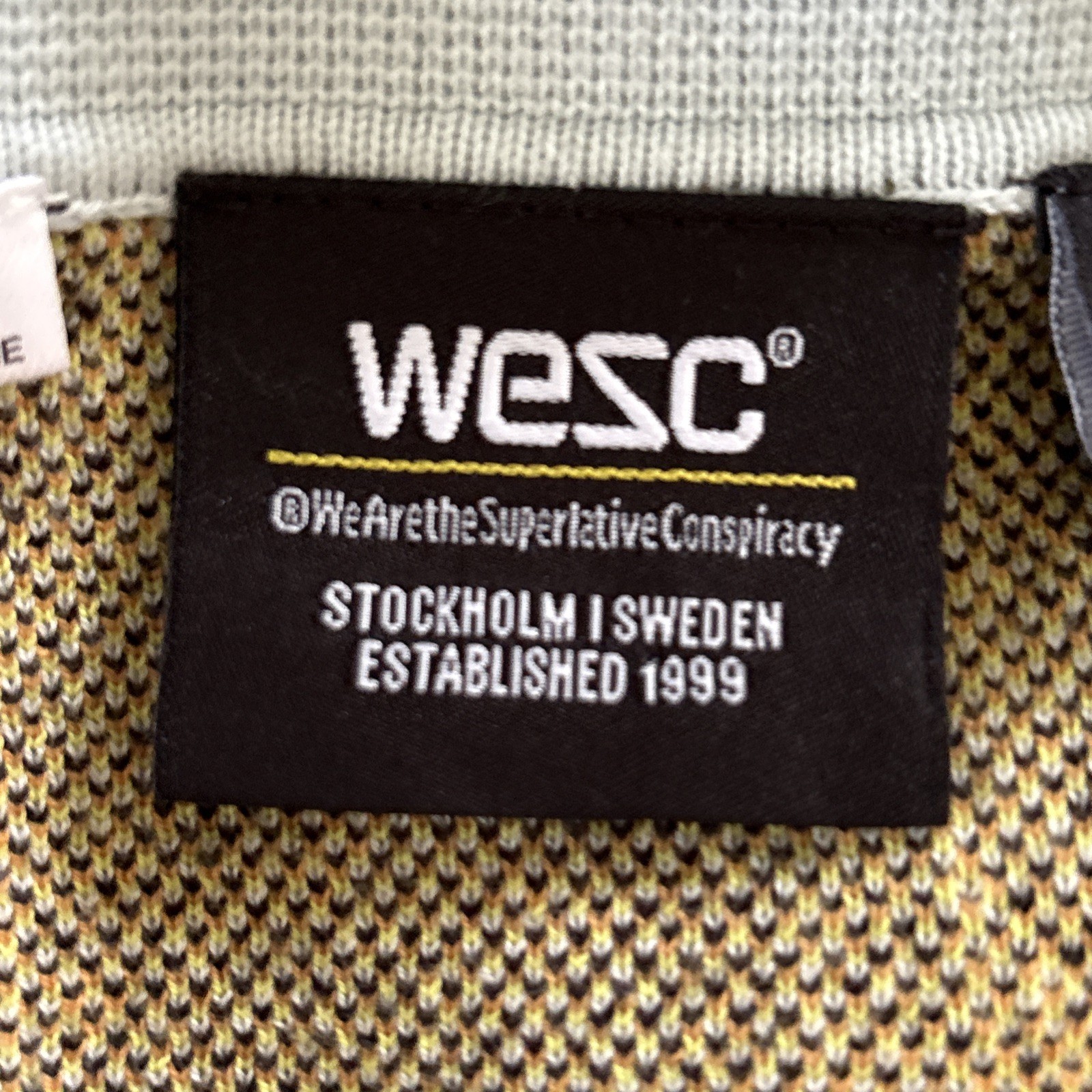 WESC Polo Unisex Mens M Womens L Button Up Shirt Sweater Big Flowers 70s SS Soft gallery