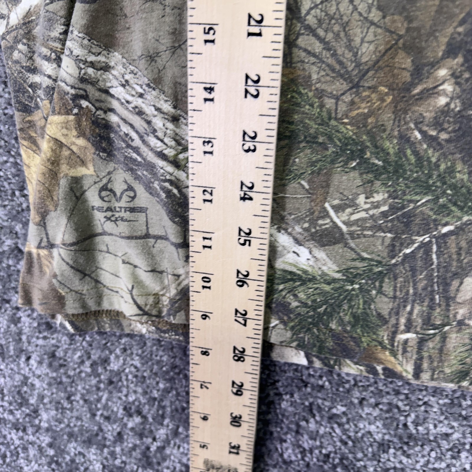 Realtree Shirt Mens XL Multicolor Long Sleeve Camo Pocket Tee Hunting Outdoor gallery