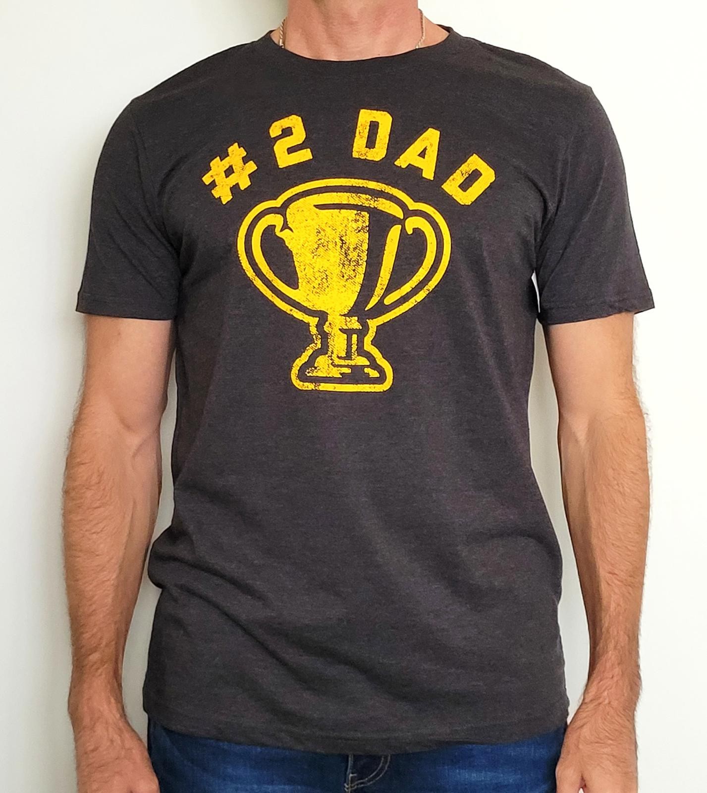 #2 Dad Men’s Medium Graphic T-Shirt Dark Gray Yellow Trophy