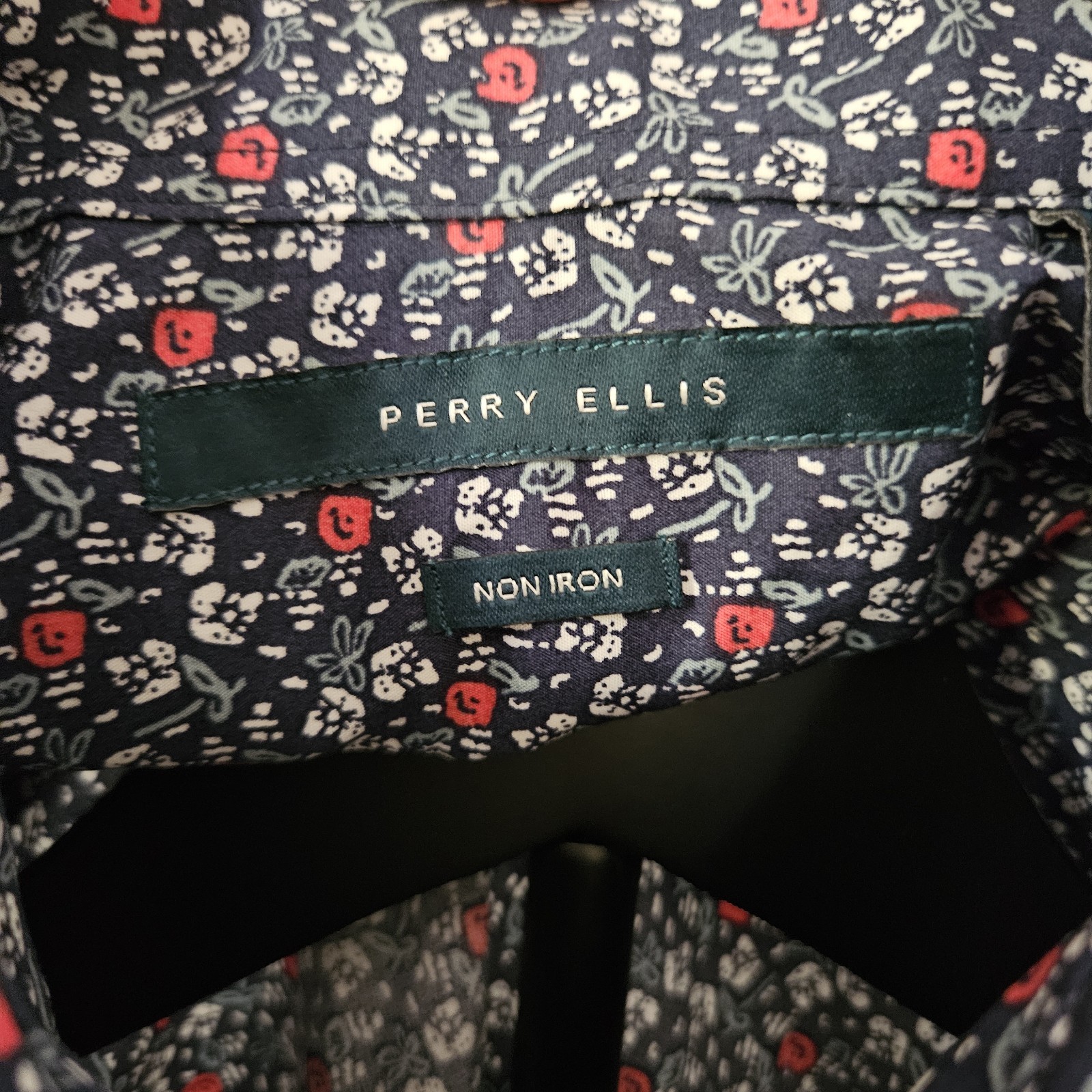 Perry Ellis Men's SMALL Buttom Up Shirt Long Sleeve Navy/Flowers 100% Cotton gallery