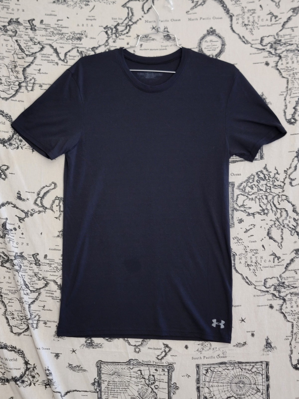 Under Armour HeatGear Men’s T-Shirt MD/M Black Short Sleeve Crew Neck Athletic