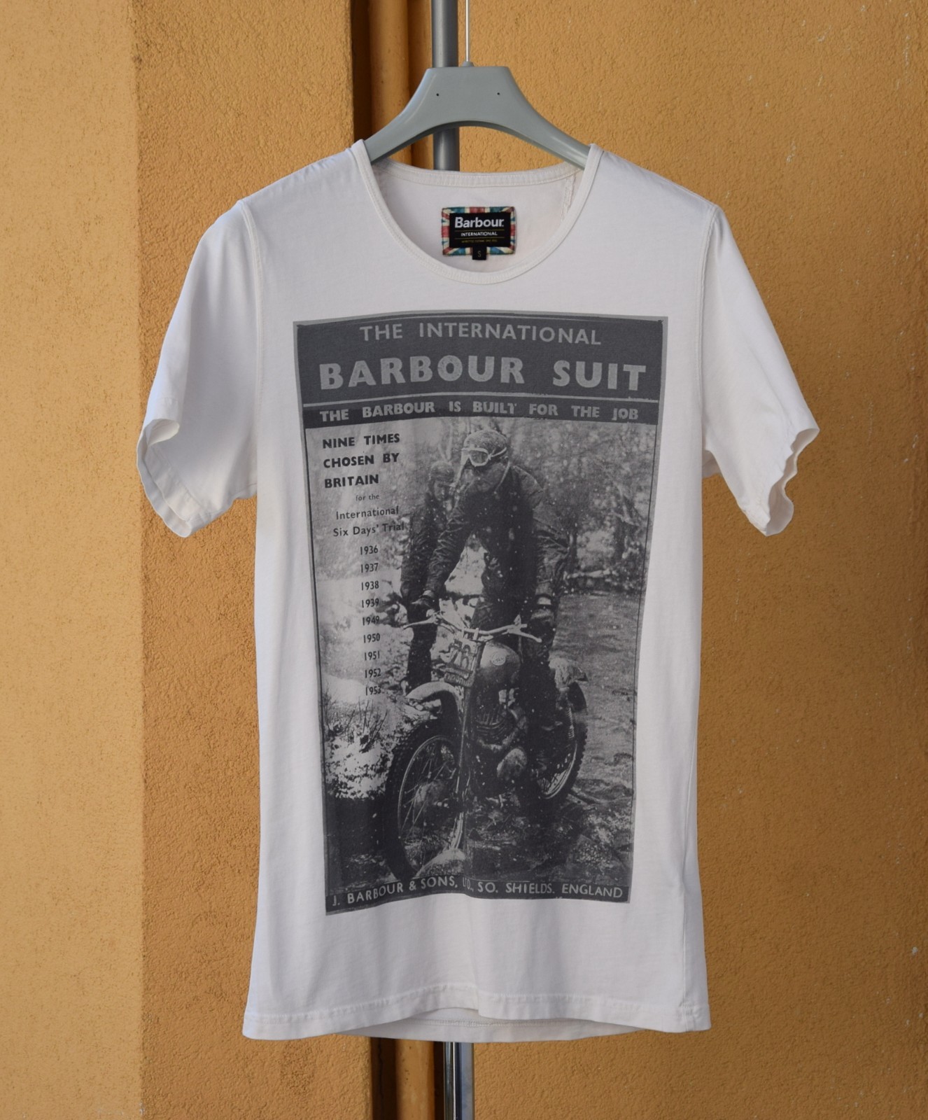 MEN'S BARBOUR INTERNATIONAL SUIT T-SHIRT TEE SIZE S /SLIM FIT (XS) P2P 17. 3" gallery