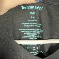 Tommy John Men Sz M Black Second Skin Soft V Neck Short Sleeve Classic Staple