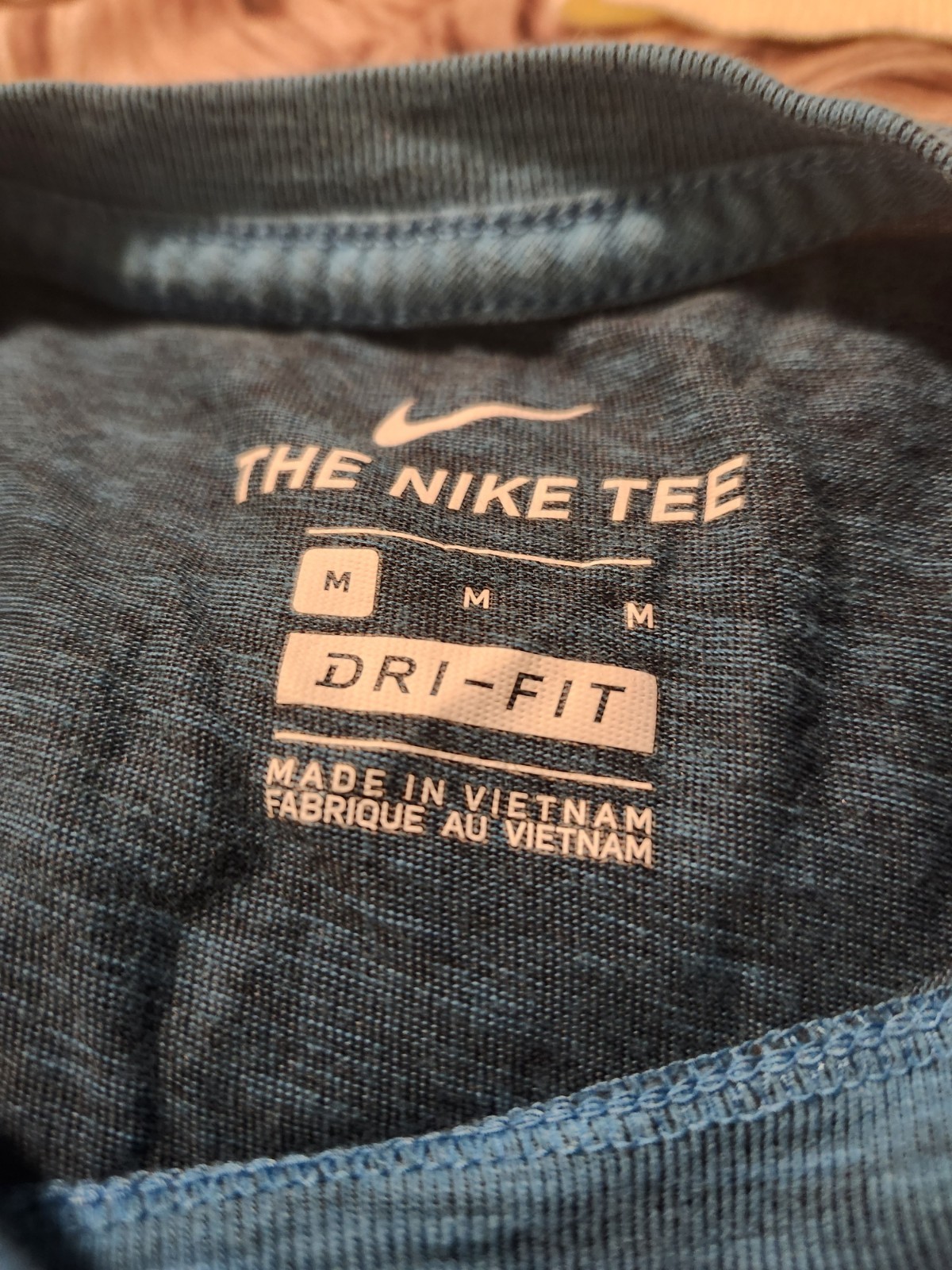 Nike The Nike Tee Dri-FIT Men’s Blue Graphic Crew Neck Long Sleeve T-Shirt M gallery