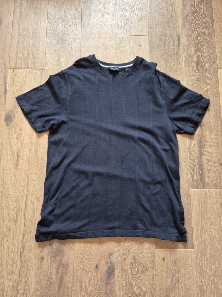 Ted Baker Crew Neck T Shirt Ted Size 4 UK Size L Heavyweight Ribbed Pattern