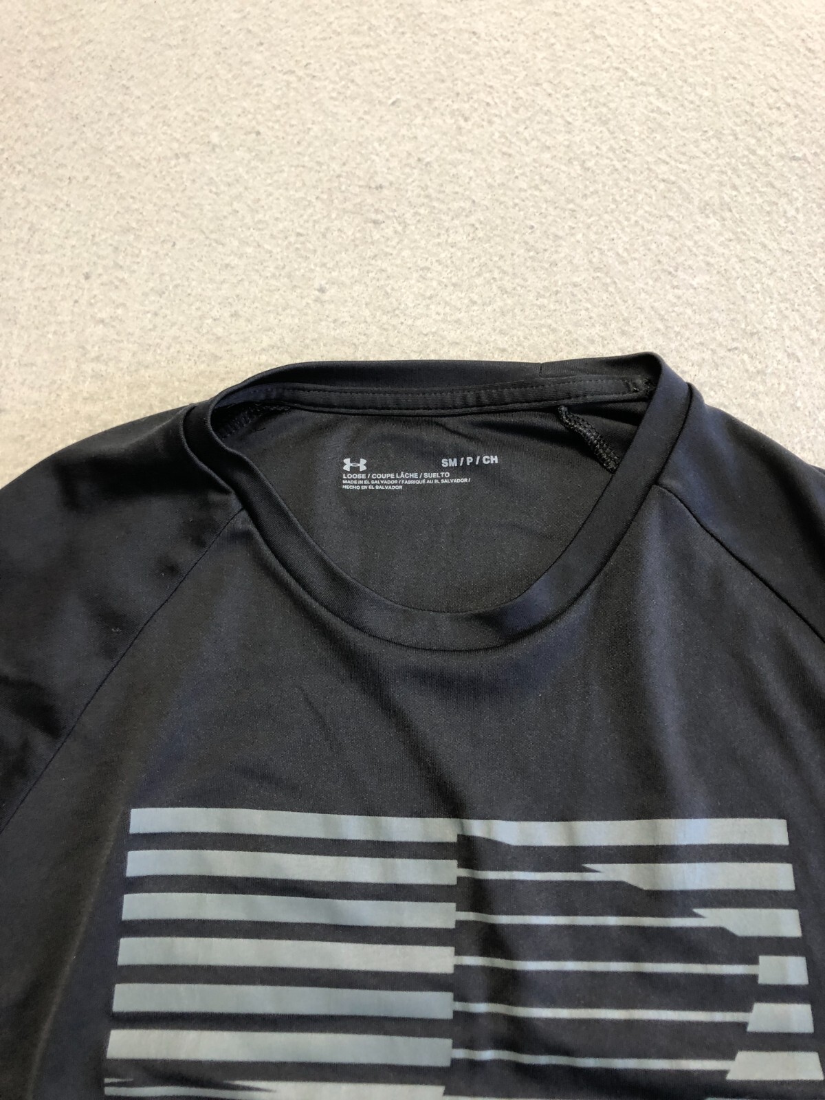 Under Armour T-Shirt Men's Small Loose Fit Black Logo Activewear Casual Tee gallery