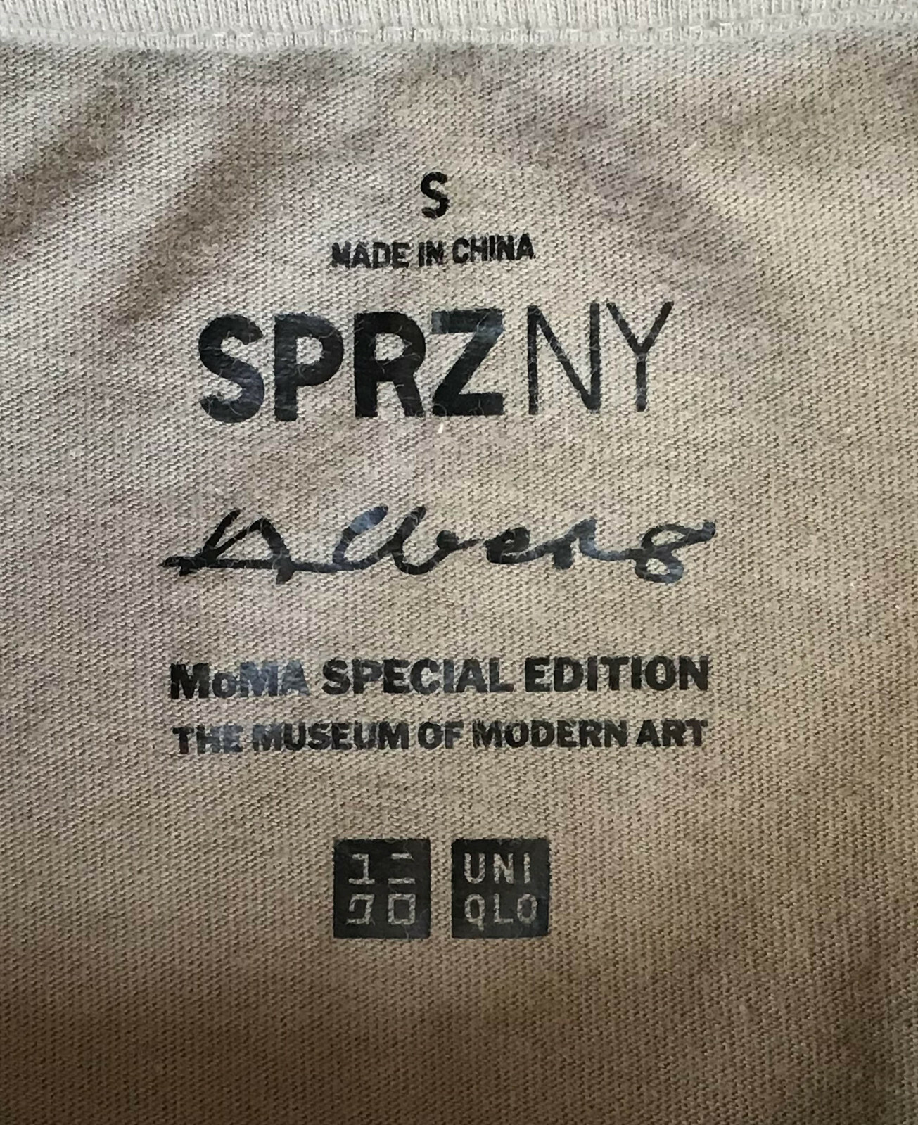 UNIQLO SPRZ NY Josef Albers Velvet Dots MoMA Special Edition 2017 T-Shirt Small gallery