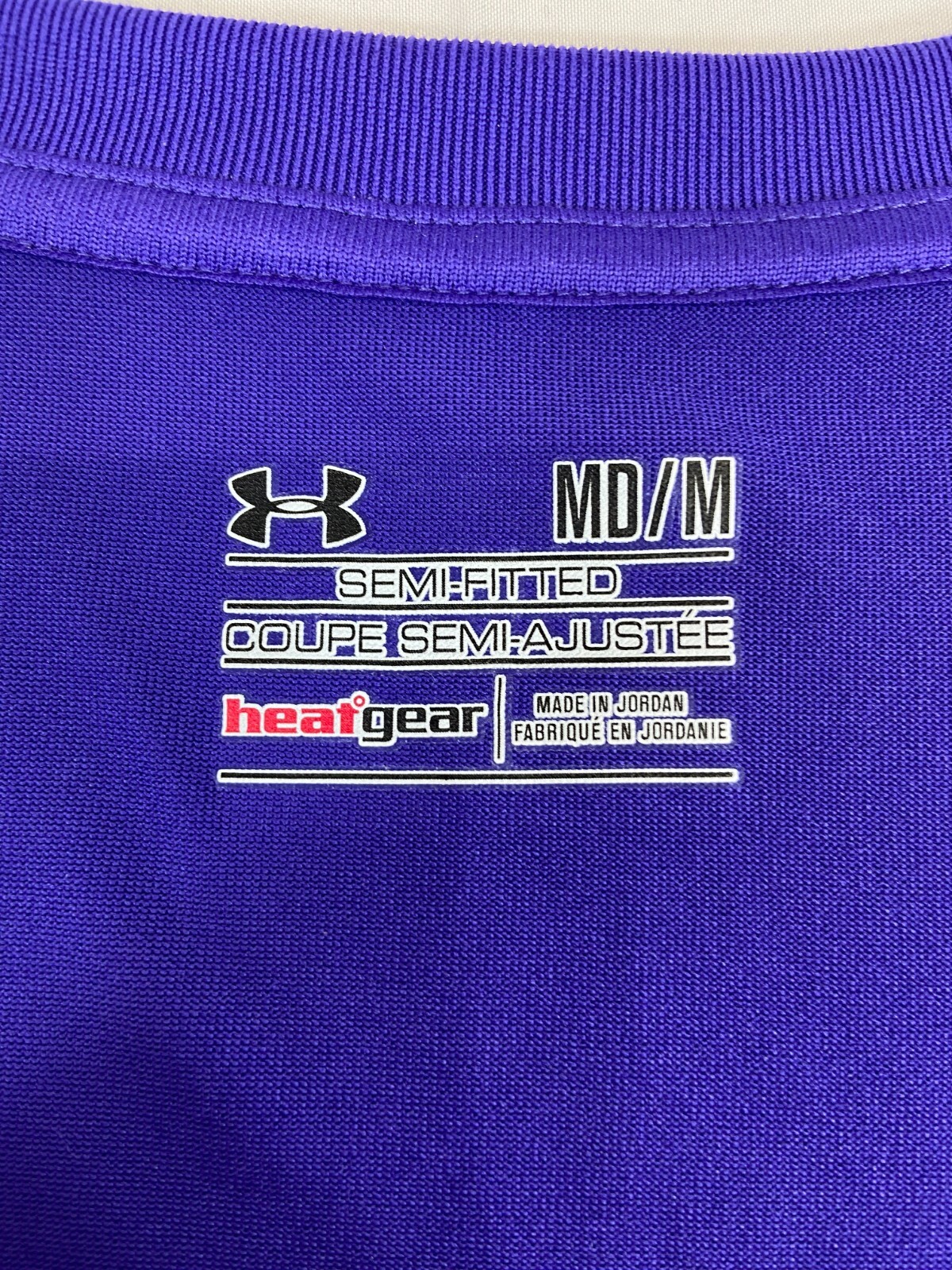 Womens Under Armour Semi Fitted T Shirt Athletic Sports Purple Medium Outdoor gallery