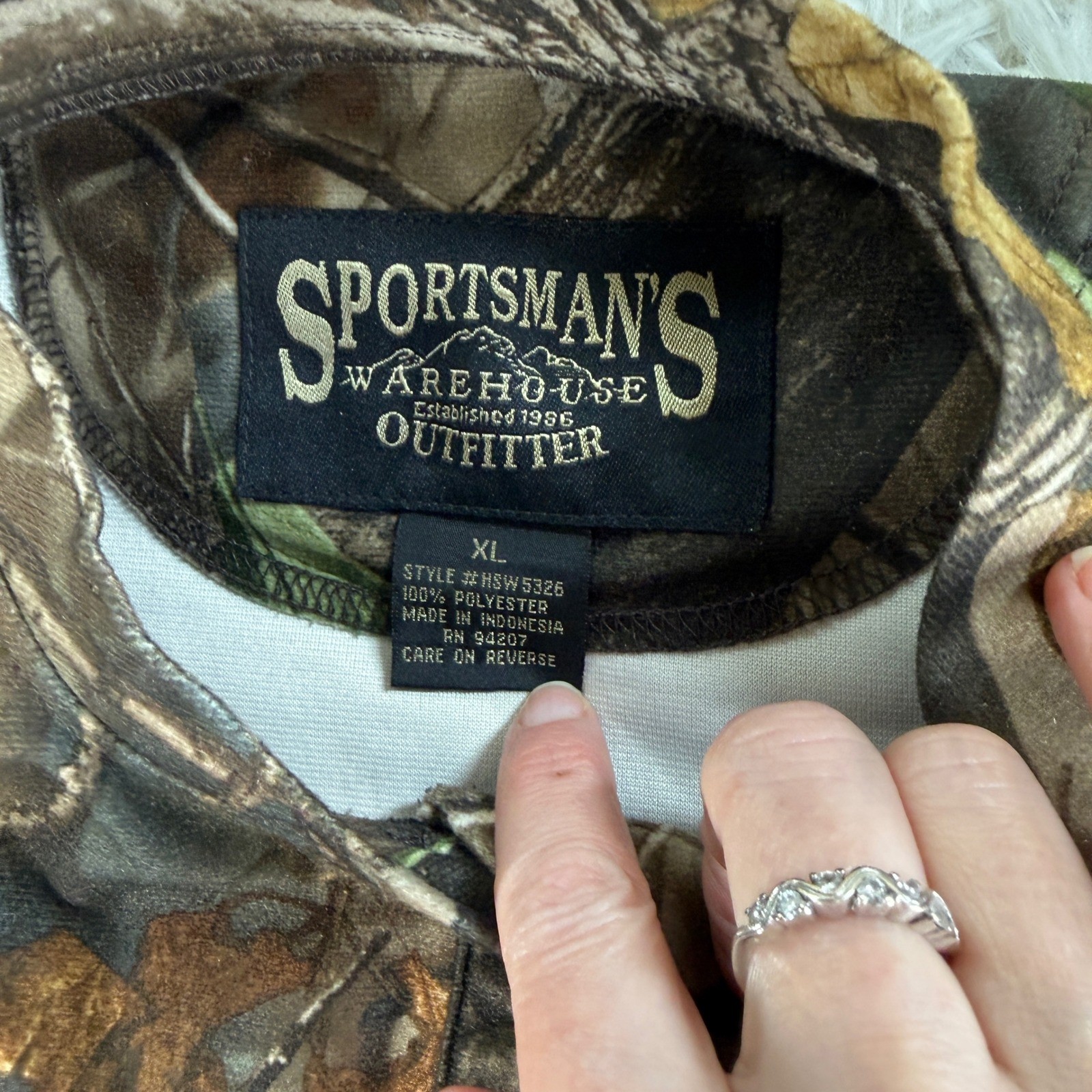 Sportsmans Warehouse Realtree Hardwoods Camo Henley Shirt XL Hunting Outdoors gallery