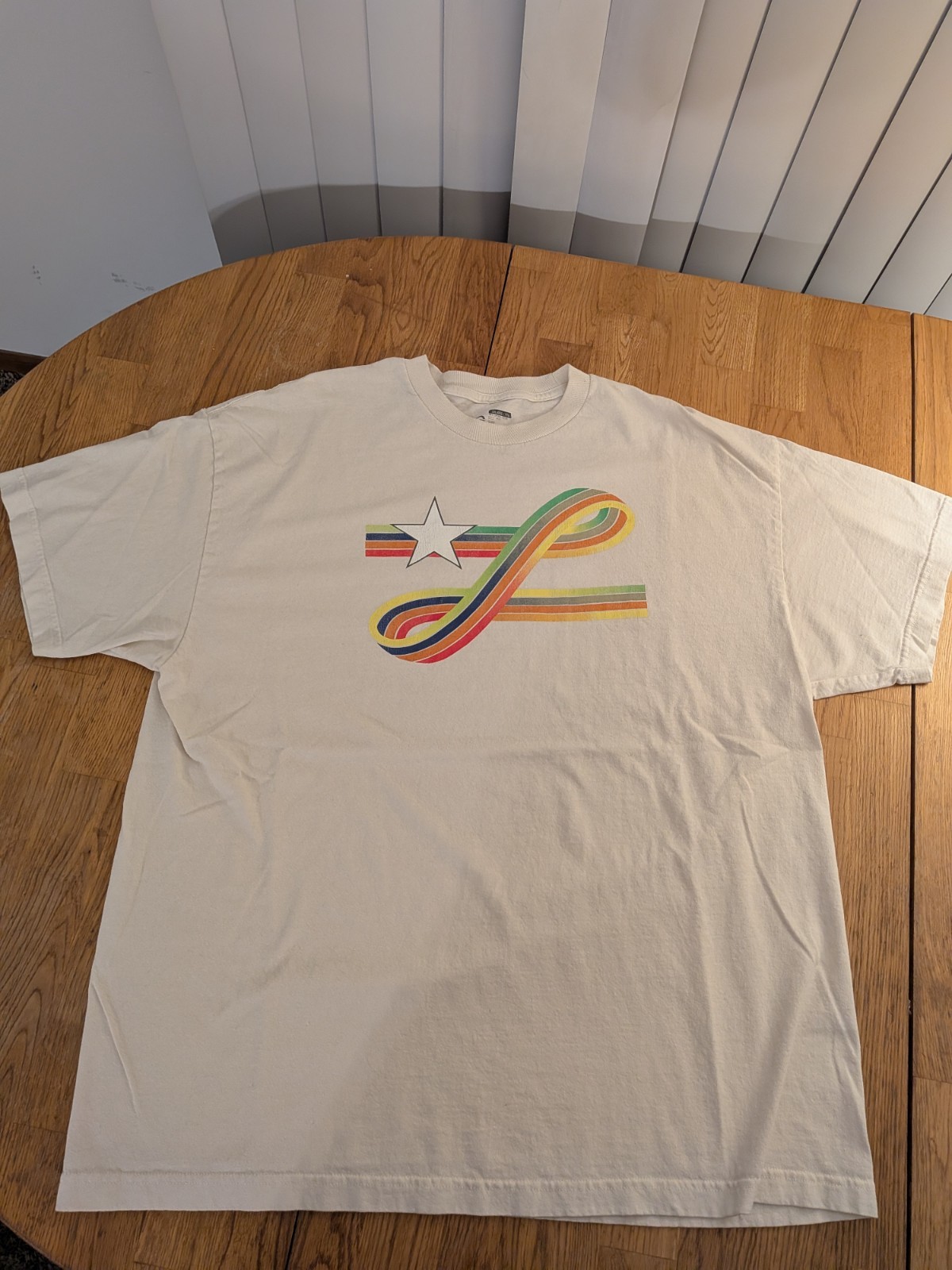 LRG Men’s 2XL White Heavy Cotton G500 Rainbow Star Graphic Crew Neck Tee gallery