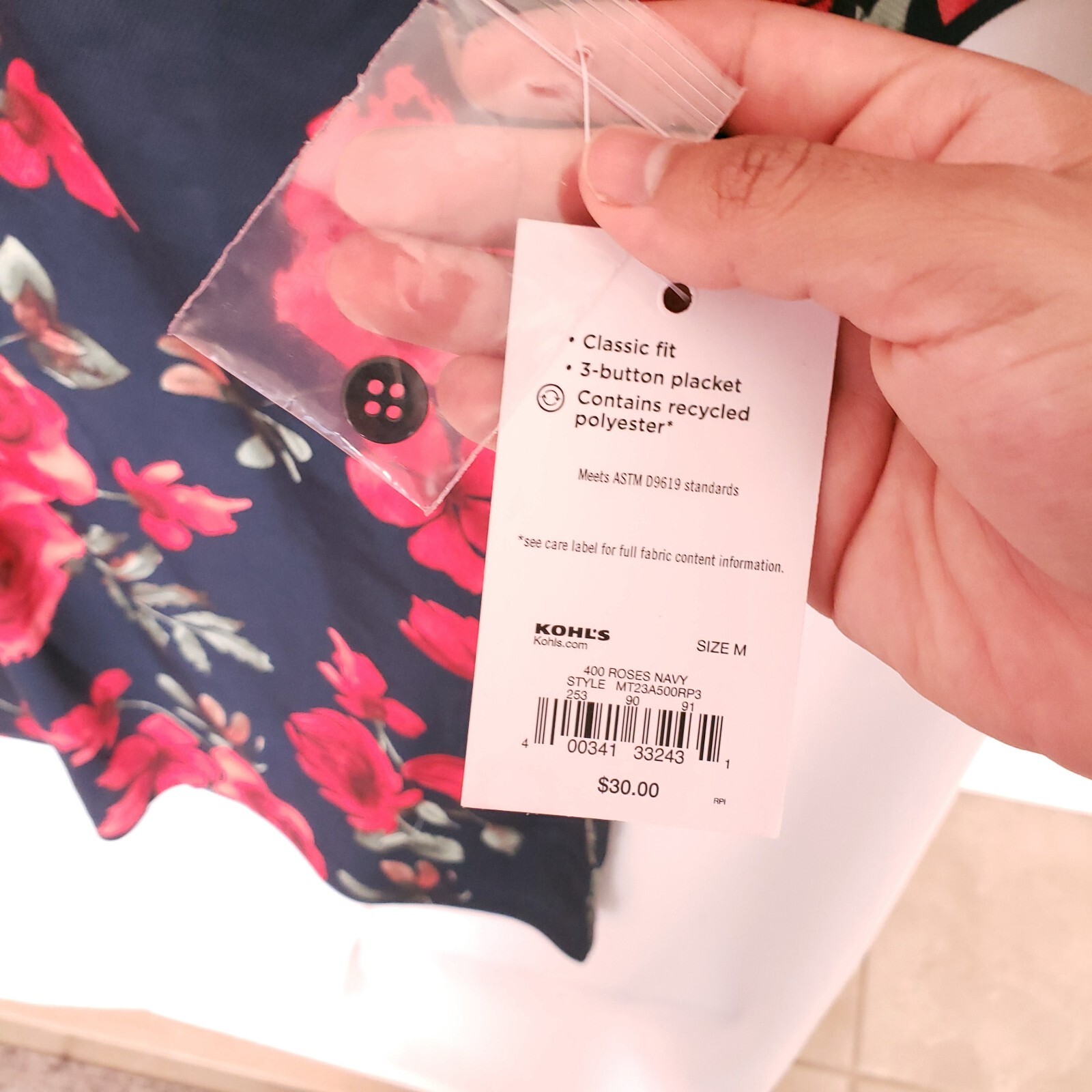 Tek Gear Navy Blue Red Roses Floral Collar Button Up Athletic Shirt Size M gallery