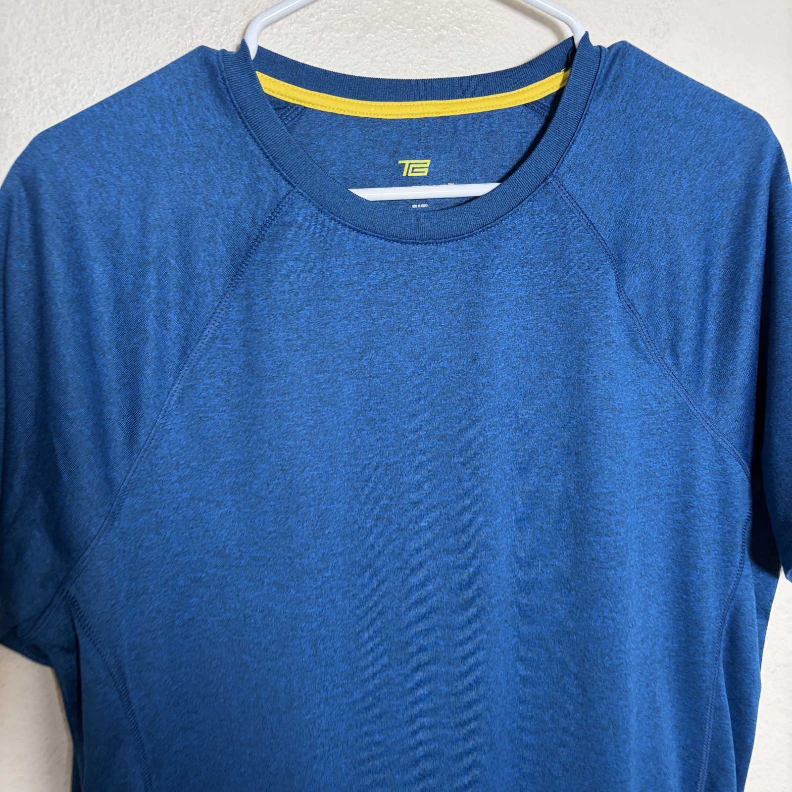 Tek Gear T-Shirt Men's Small Blue Navy Crew Neck Short Sleeve Athletic Casual gallery
