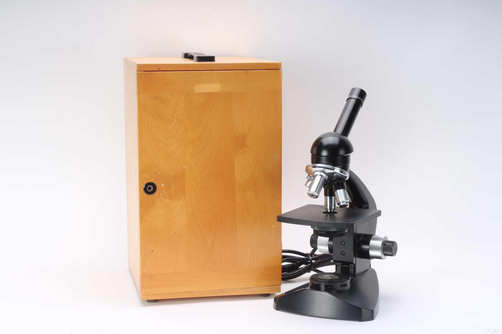 PZO Warszawa MS-81M Microscope With 5x/0,12 10x/0,24 40x/0,65 100x/1,3 OI – Fair