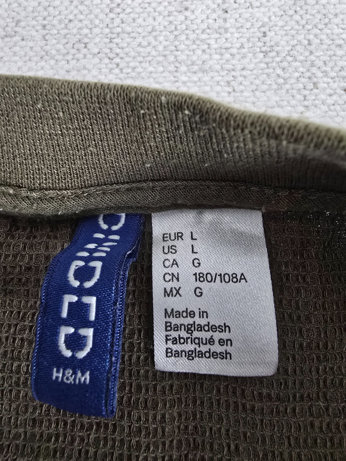 Divided by H&M Shirt Mens L Army Green Textured Crew Neck Short Sleeve Pullover gallery