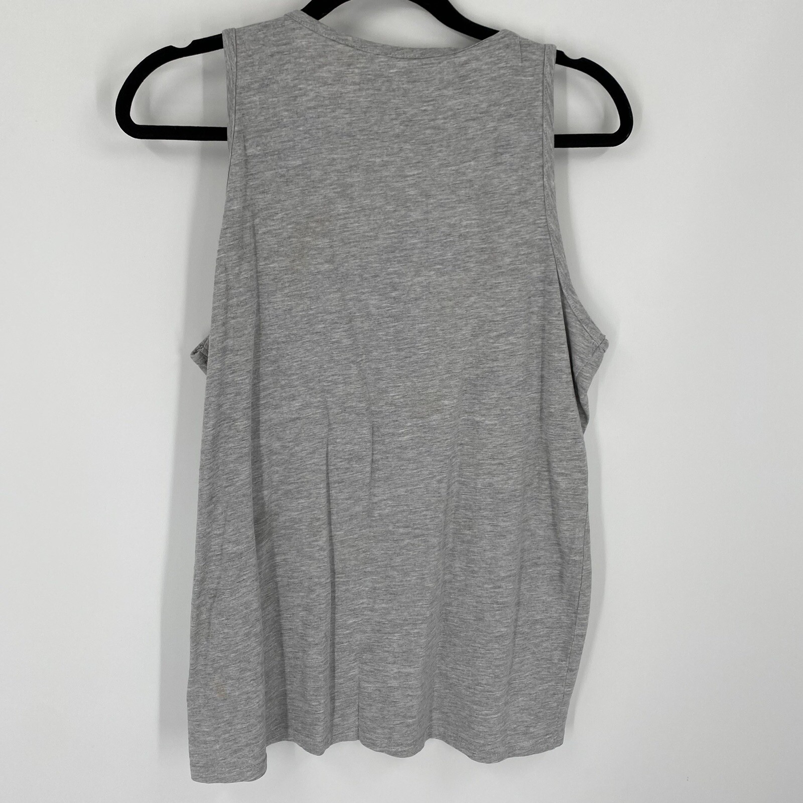 Man BooHoo Men Men’s Scoop Neck Gray Sleeveless Shirt size M gallery