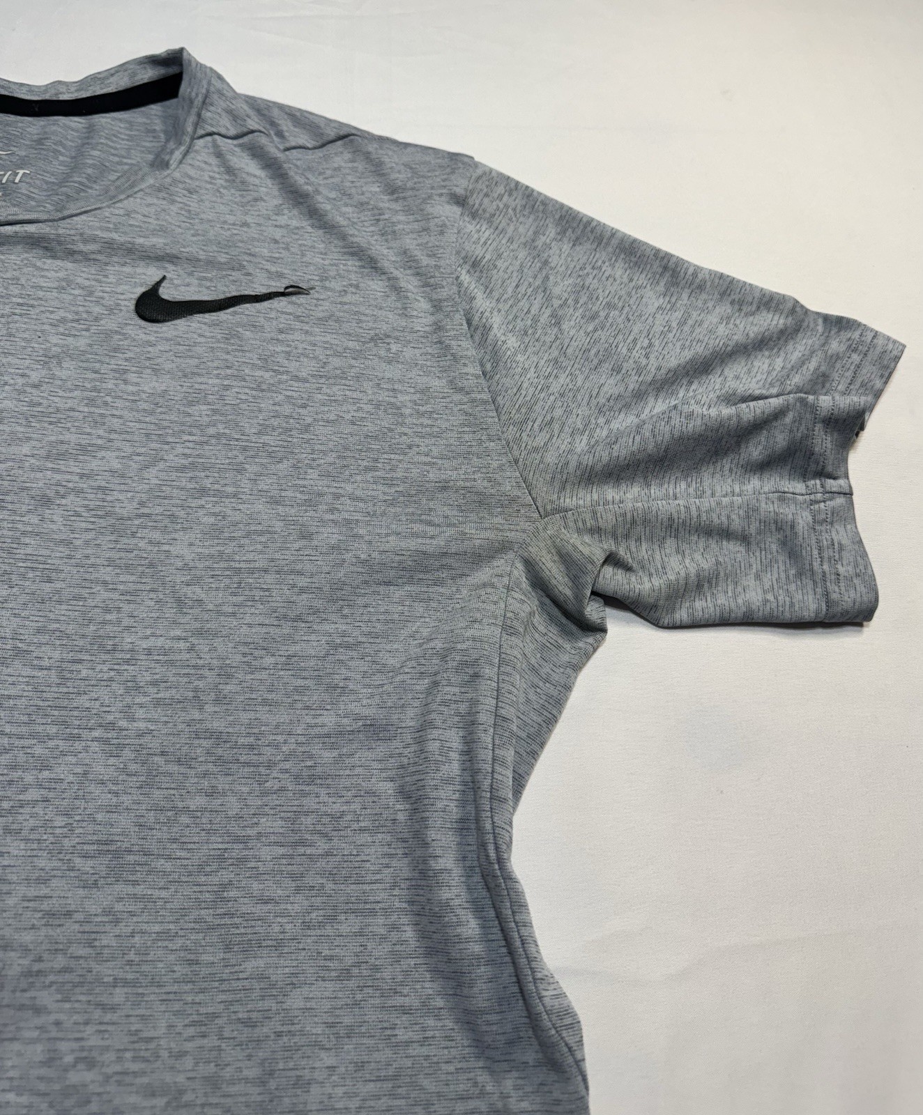 Nike T Shirt Mens L Medium Grey Heather Dri Fit Breathable Lightweight Training gallery