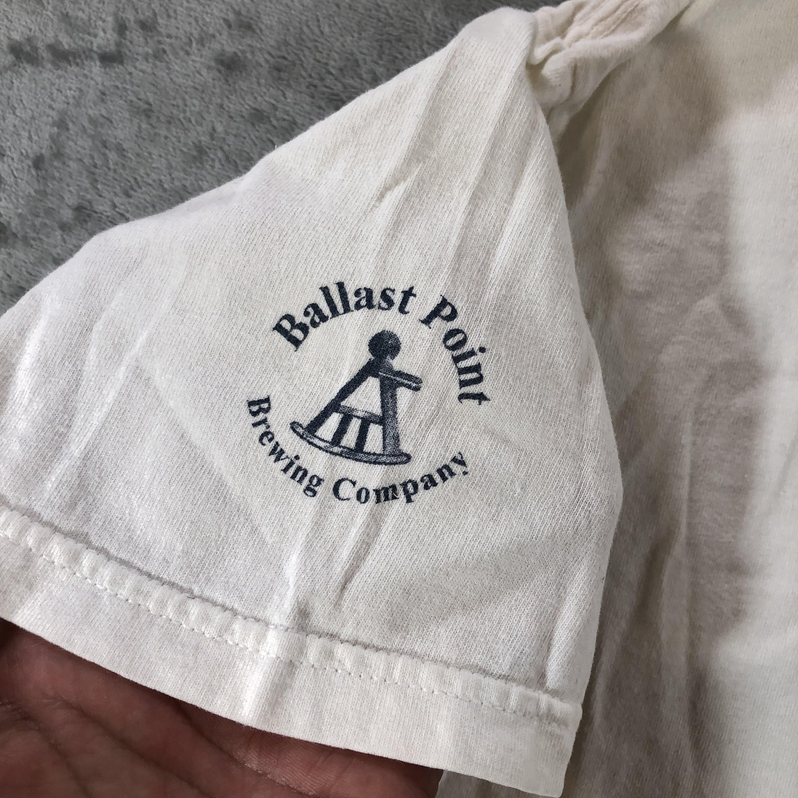 Vintage Hang Ten Shirt Mens XL White Fruit Of The Loom Beer 1999 Tee gallery
