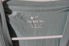 Nike Men’s S7 – 2 T-Shirt – Size Medium