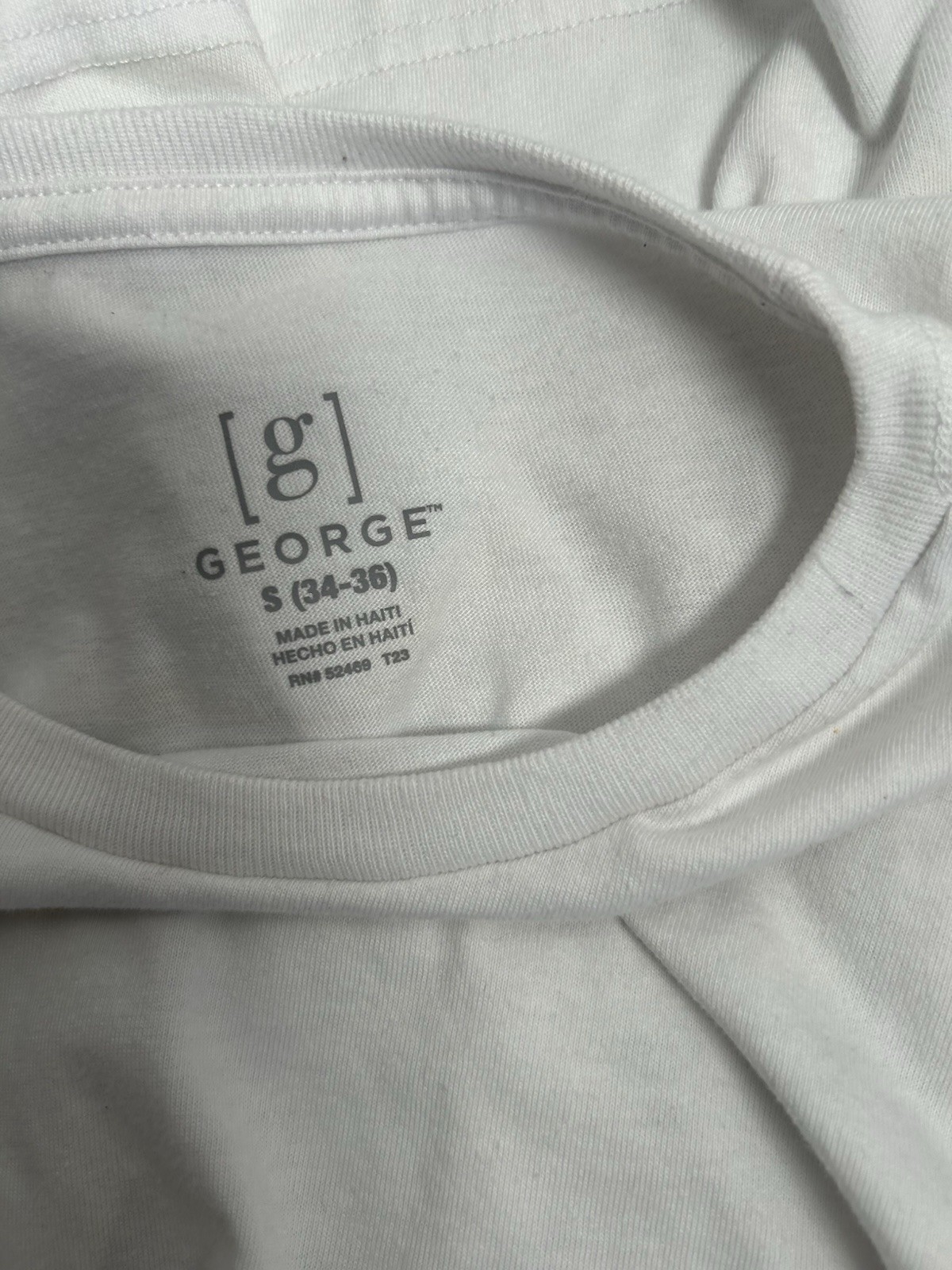 Men’s White Tee Shirt In 34-36 Small gallery