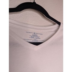 Tommy Hilfiger Men’s White V Neck Basic Tee XL Travel Casual Beach Preppy Chic