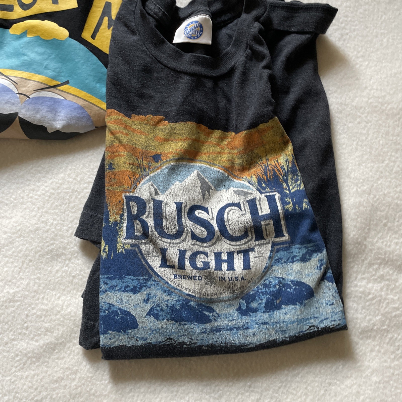 Lot of 20 Graphic T-Shirts Mens Mixed Brands Vintage Modern Bulk Resale Bundle gallery