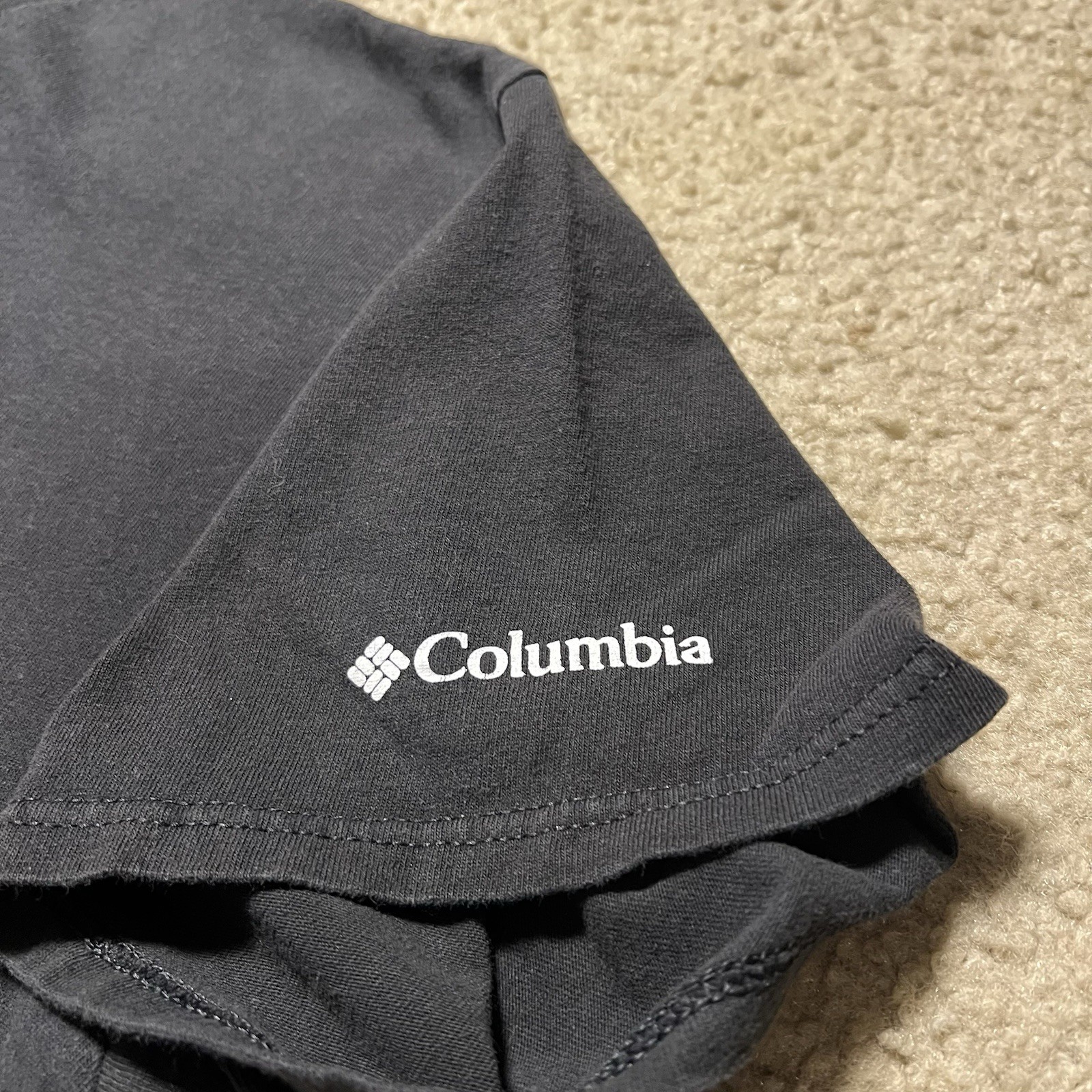 Columbia Sportswear Sunset Box Logo T Shirt Mens XL Black Outdoor Hiking Tee gallery
