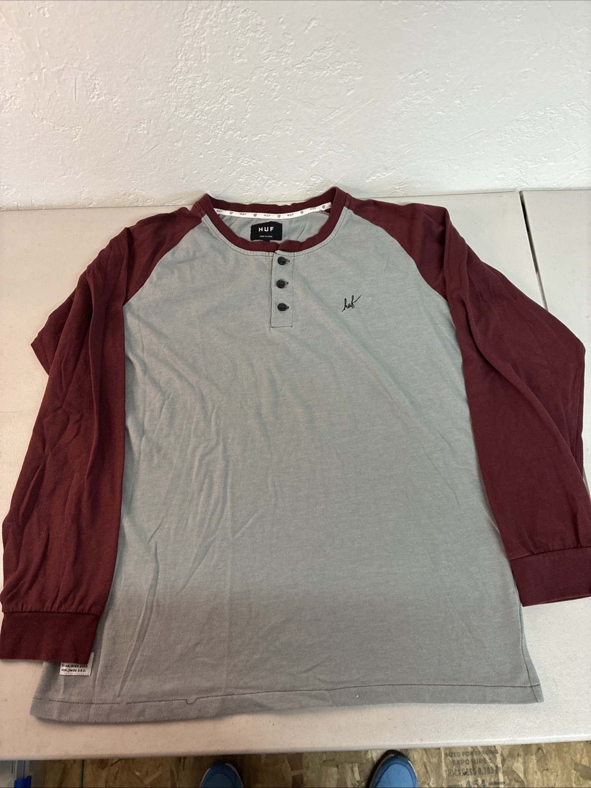 Men's HUF 2-tone Casual Pullover Long-Sleeve Shirt Sz XL Cotton Tee Gray/crimson gallery