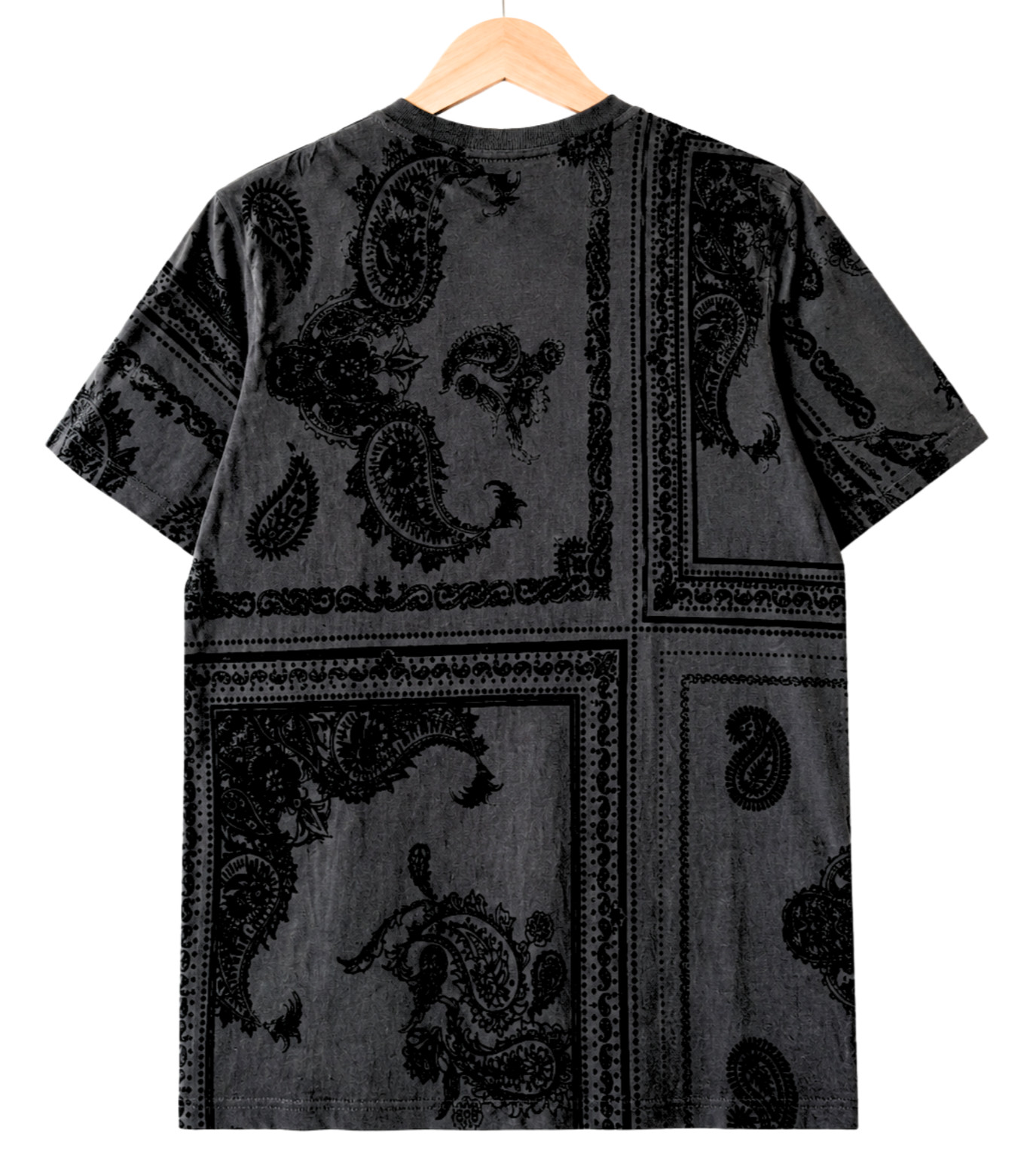 GUESS Men's Size M Black Paisley Flocked T-Shirt Velvet Short Sleeve NWT gallery