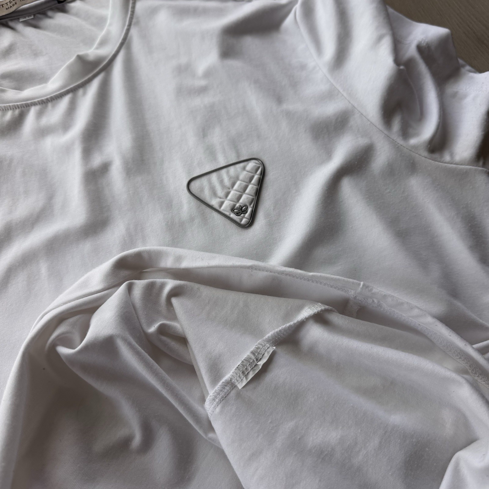 Bottega Veneta White Logo Patch T-Shirt Size 48 Made In Italy Luxury Tee gallery