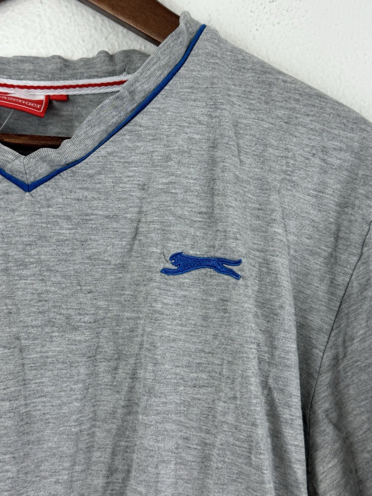Mens SLAZENGER T Shirt Top Heather Gray Cotton Jersey V Neck Tee Size Medium gallery