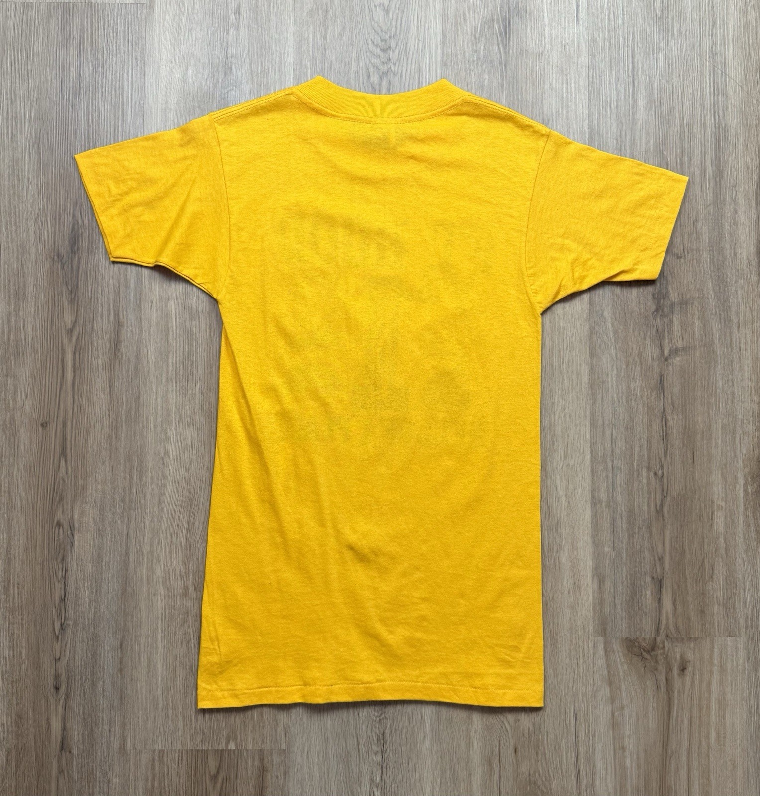 70s VINTAGE Fort Hood Texas Flocked T-Shirt Size Small Yellow Funny Obscure RARE gallery
