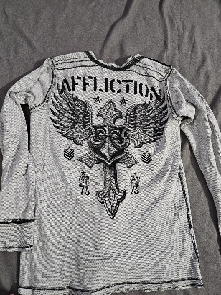 Affliction Thermal Long Sleeve Shirt Reversible Gray/Red/ Black L/XL? 20in FLAT