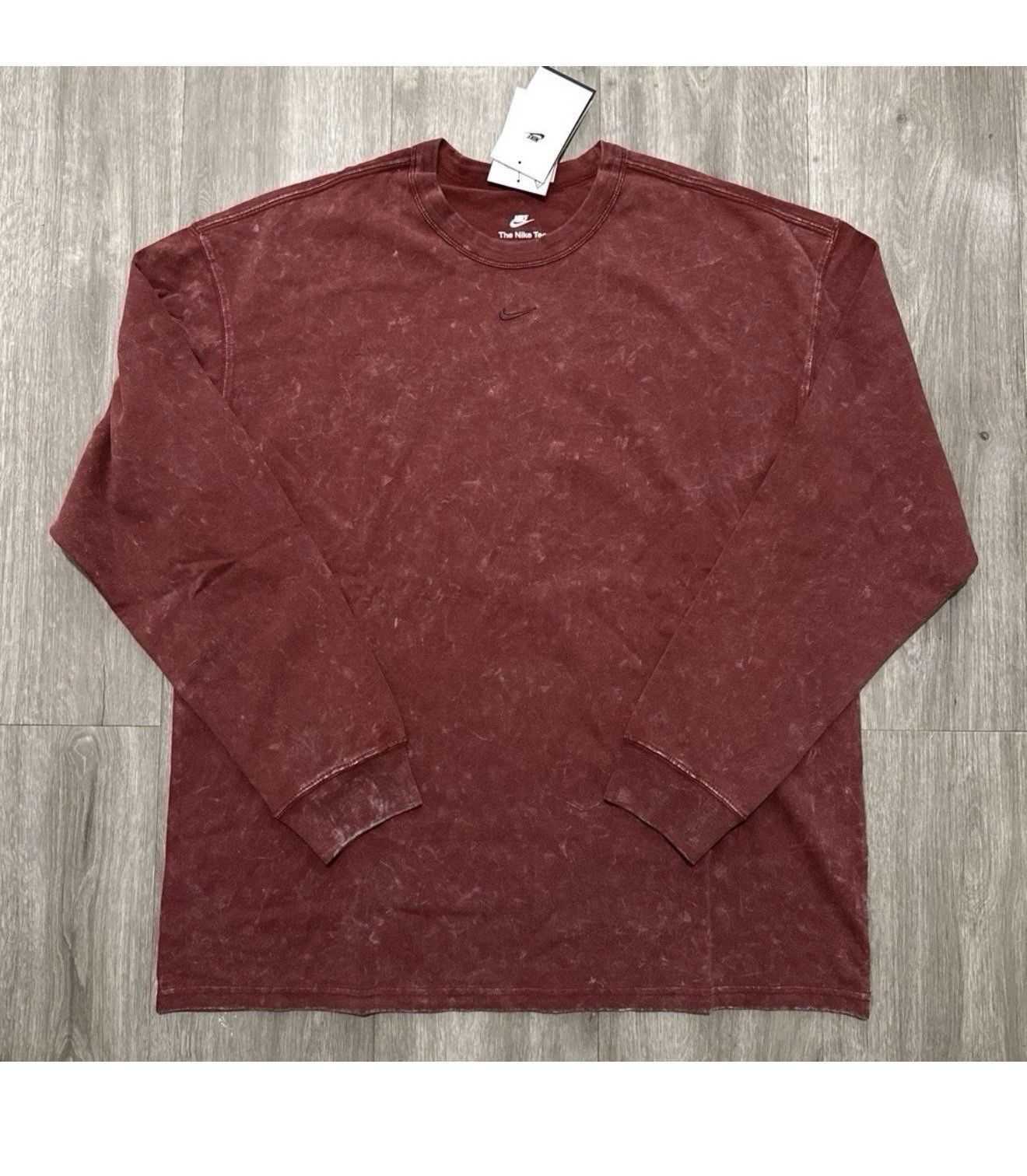 New Nike Sportswear Premium Essentials LS T-Shirt Red Mens Size Large HV0127-619