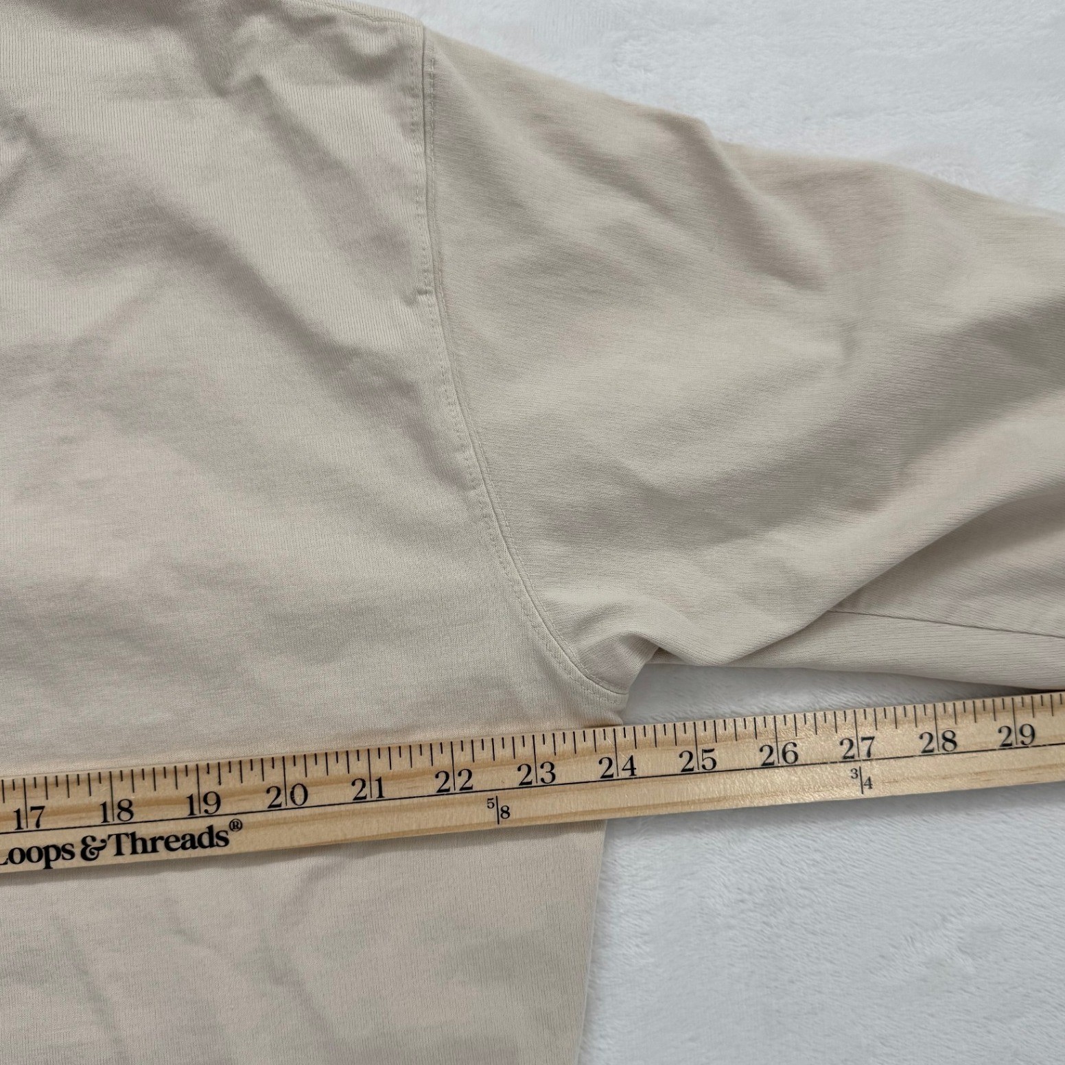 Men's Uniqlo U Pocket T-Shirt Large Beige Good Long Sleeve Crew Neck gallery