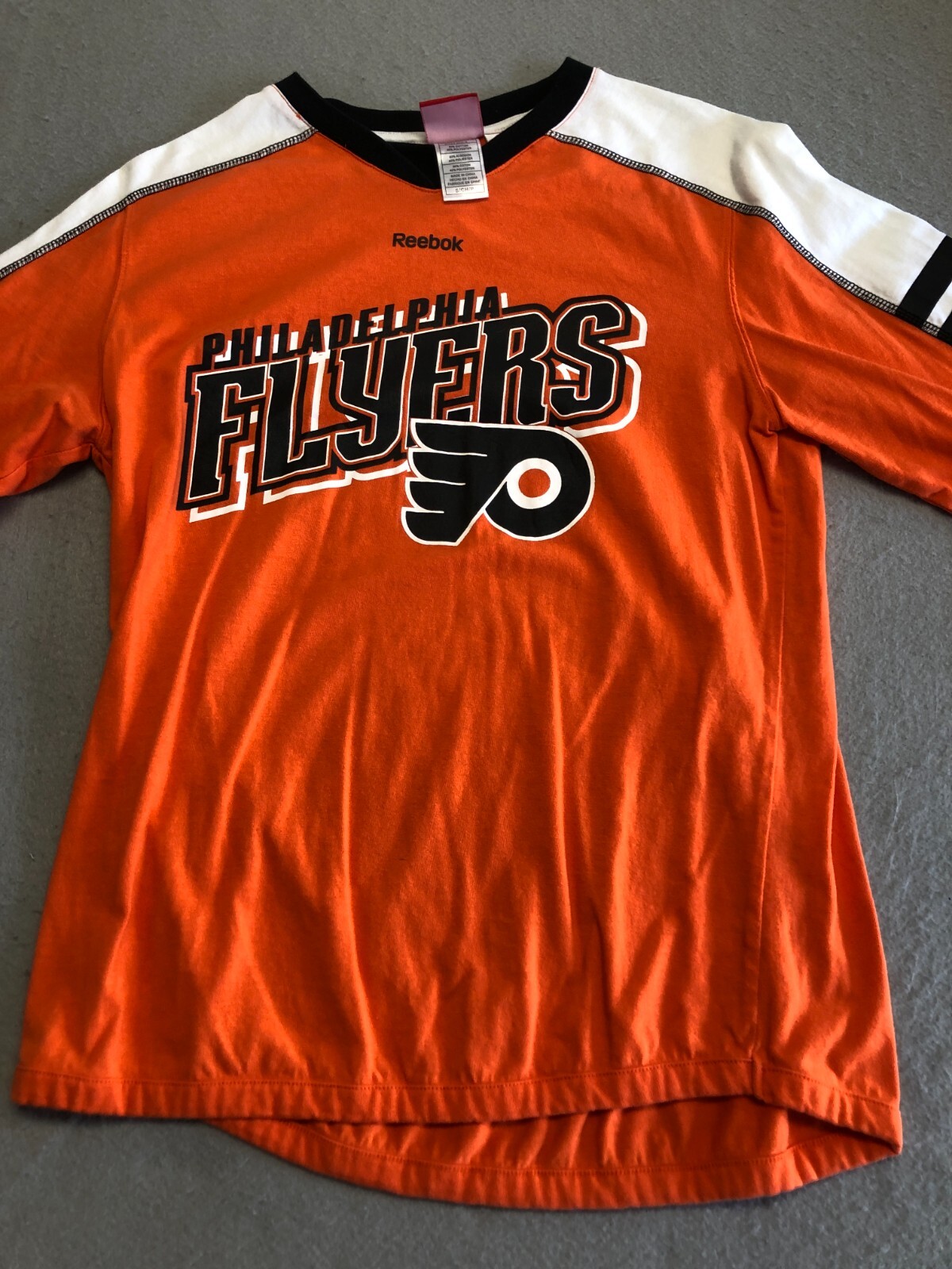 Philadelphia Flyers T Shirt Mens Small Reebok Face Off NHL Hockey Sports Fan Tee gallery